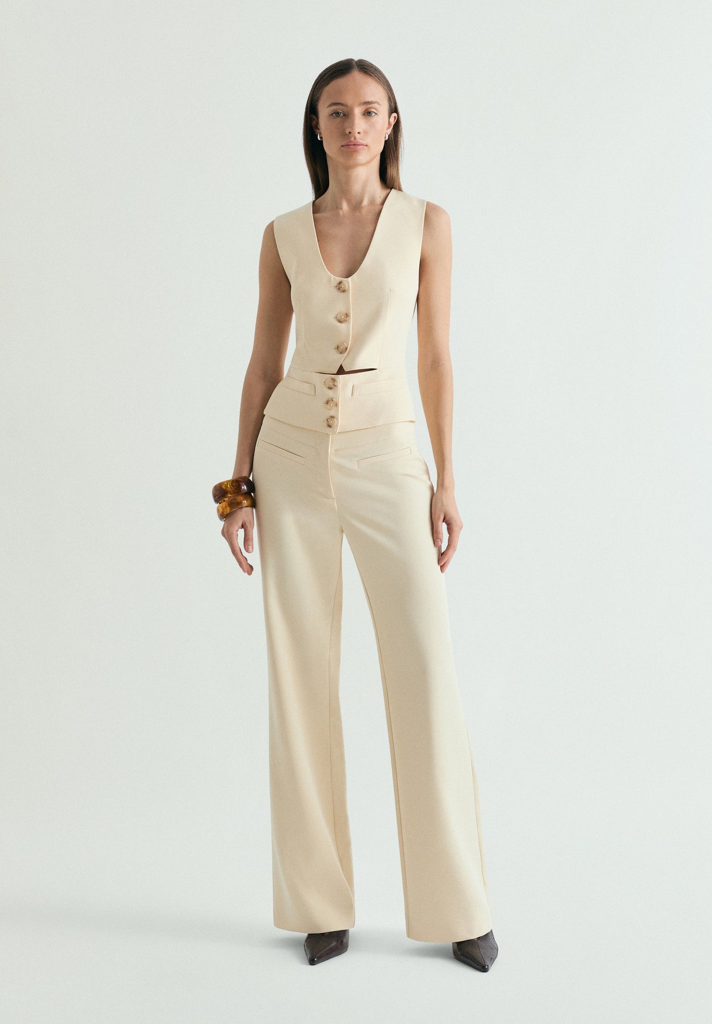 LOOSE-FITTING WAISTCOAT WITH DARTS