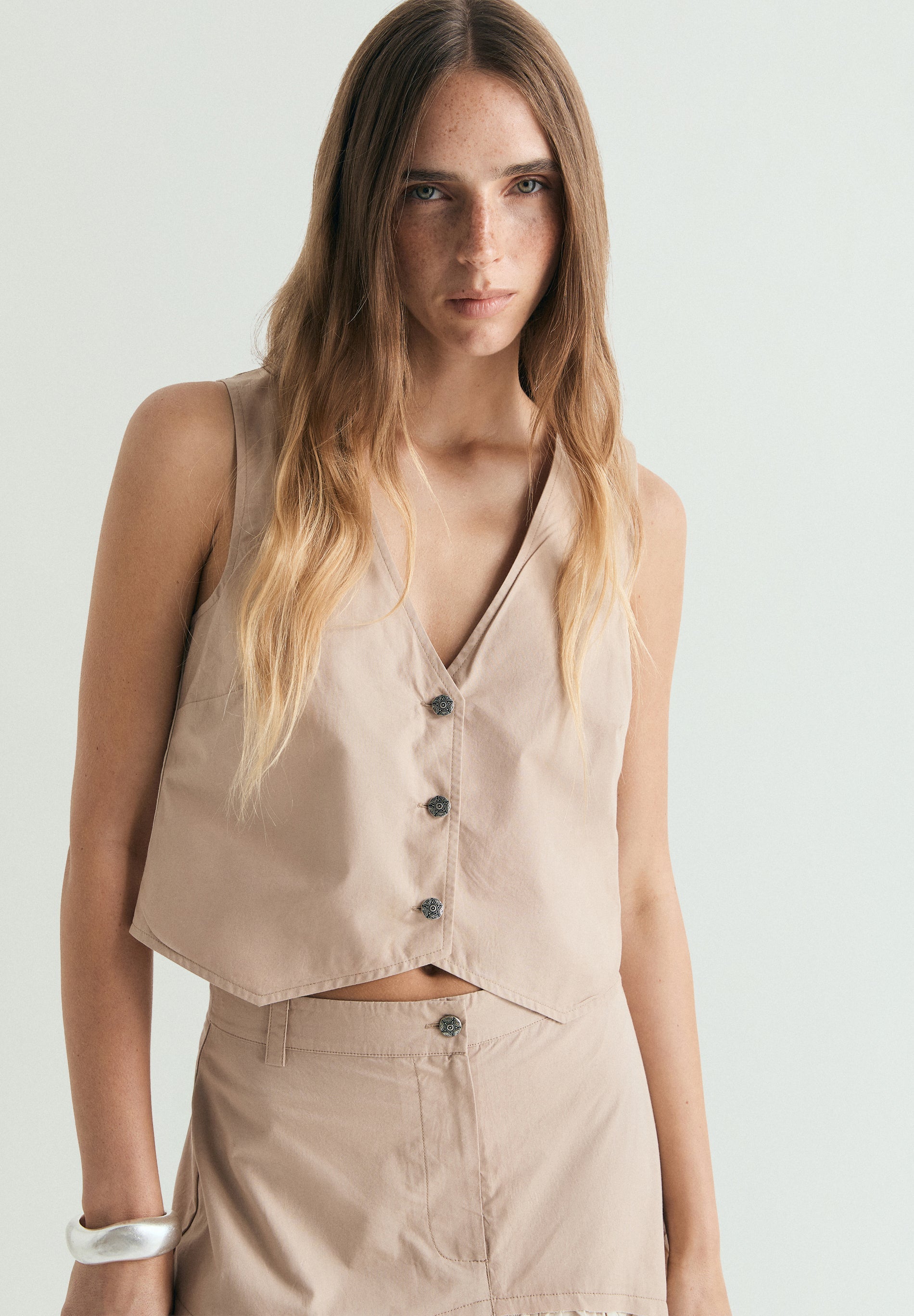 CONTRAST WAISTCOAT
