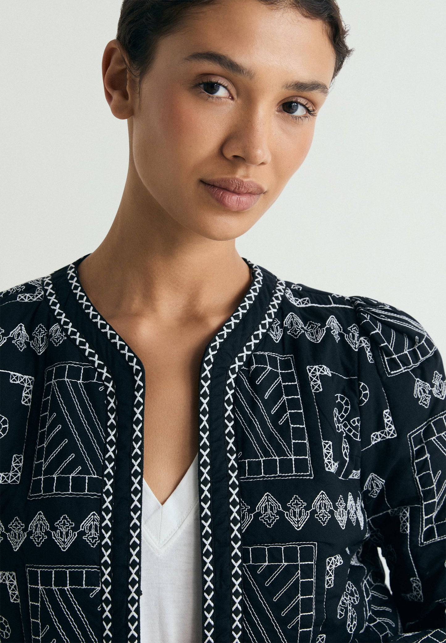 EMBROIDERED PUFFER JACKET