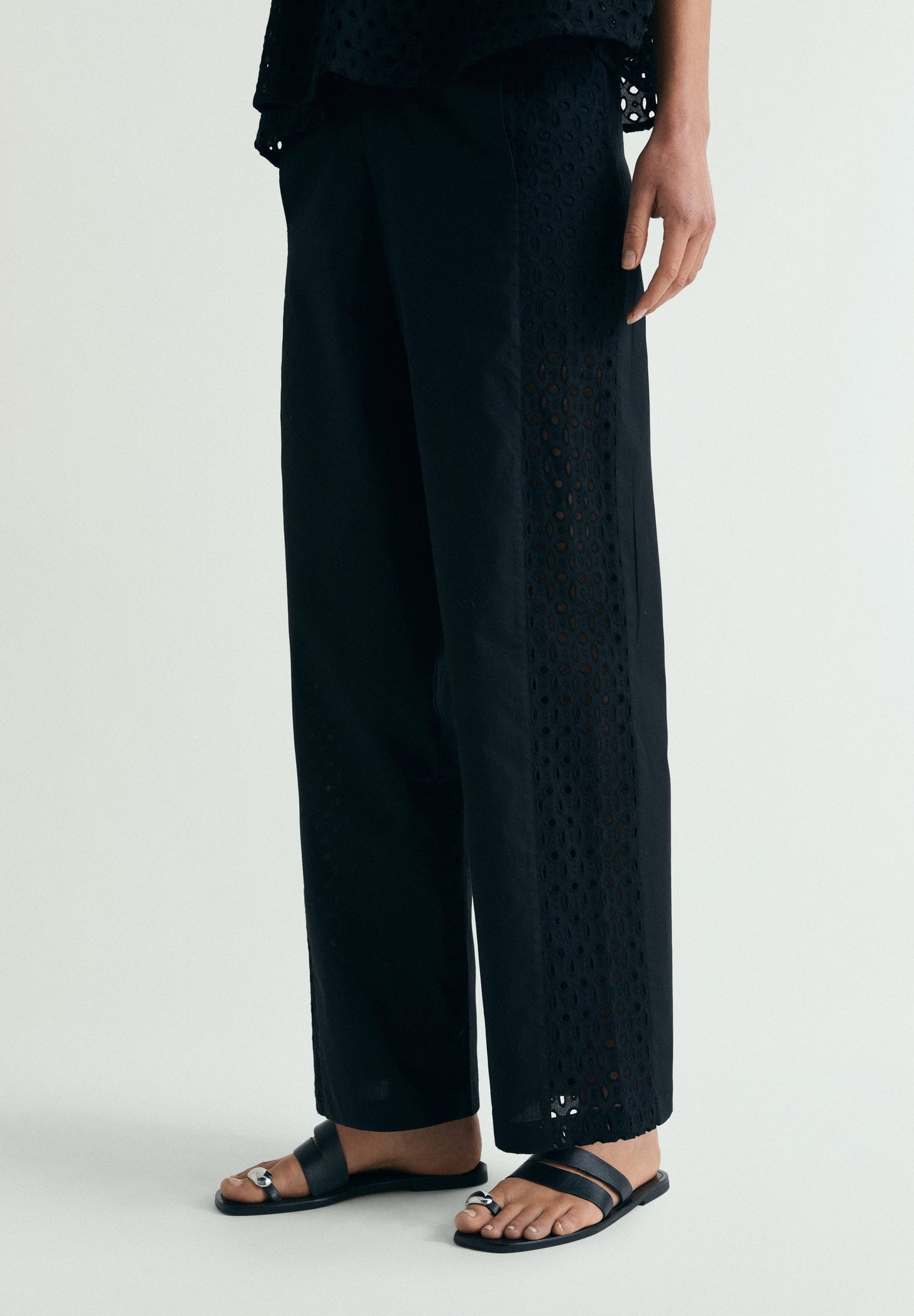 EMBROIDERED OPENWORK TROUSERS