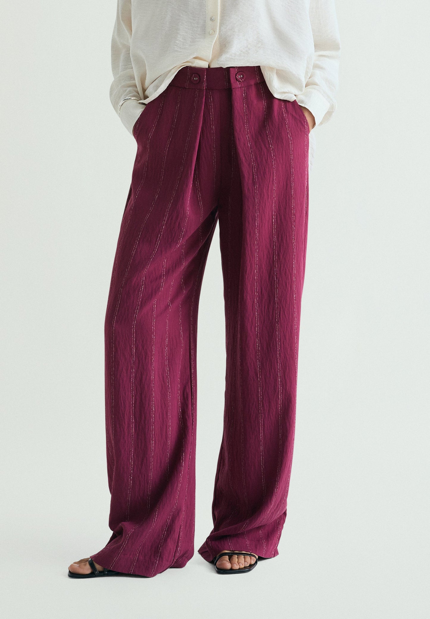 STRIPED TROUSERS WITH DARTS