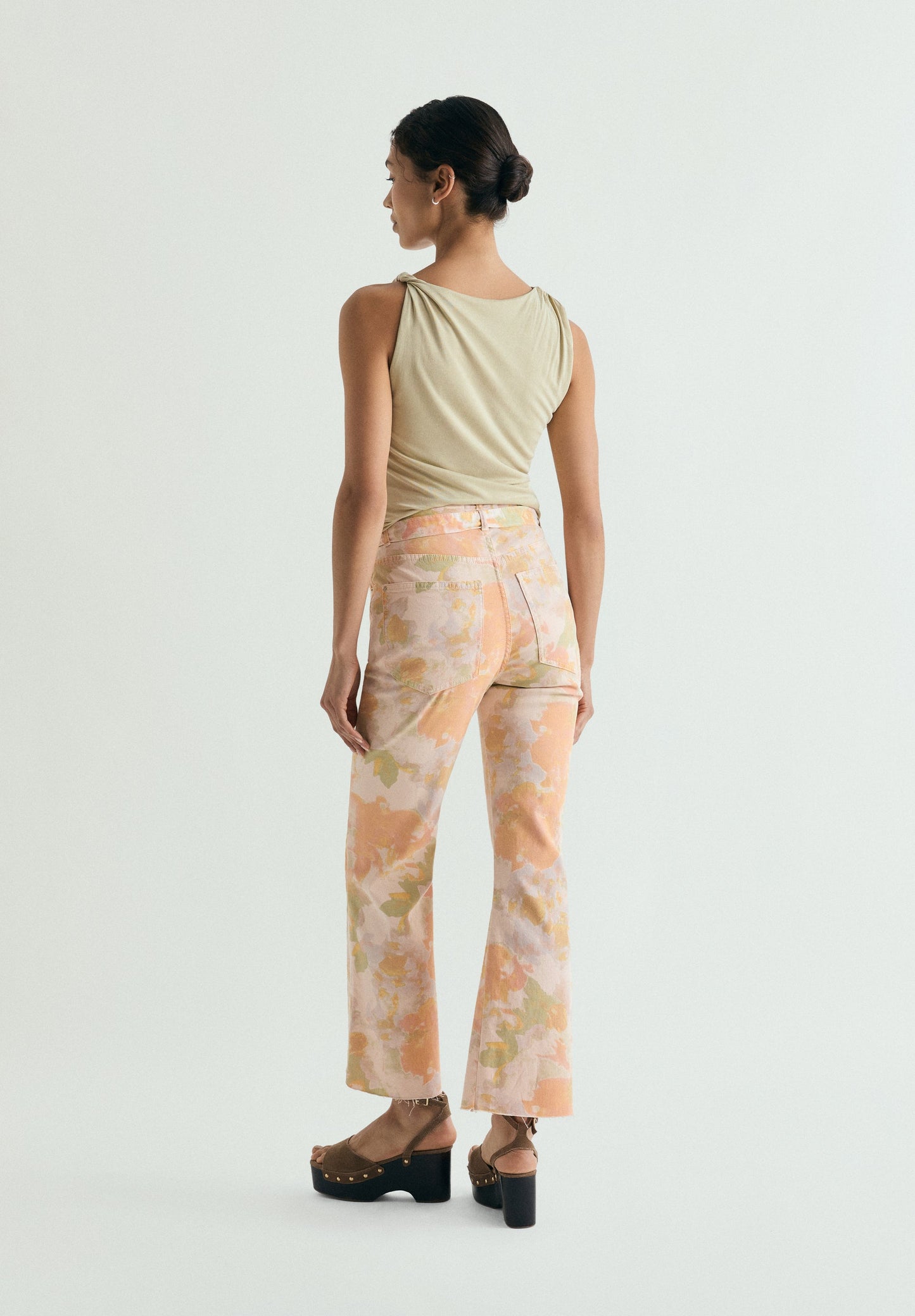 FLARED FLORAL PRINT JEANS