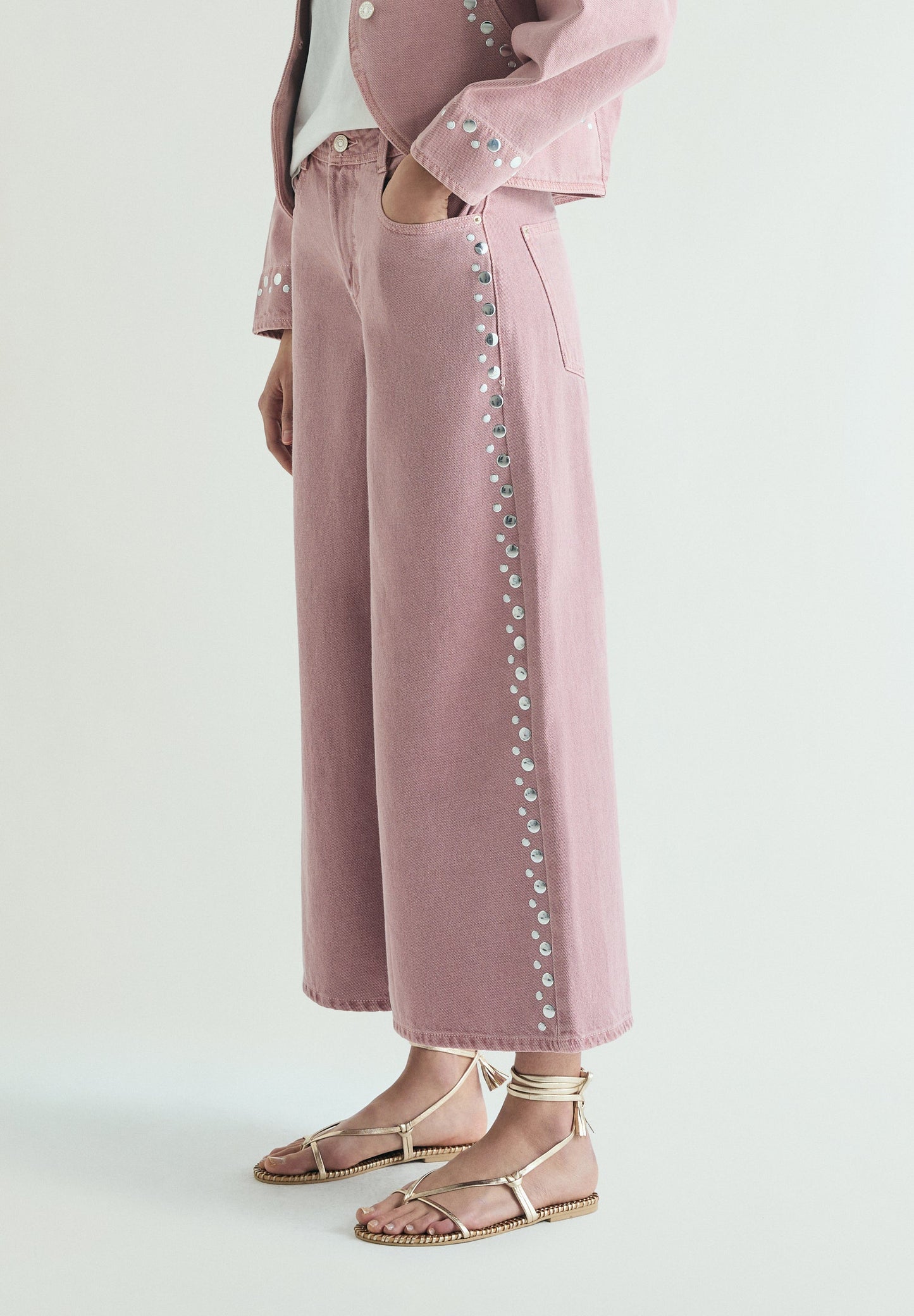 STUDDED CULOTTE JEANS