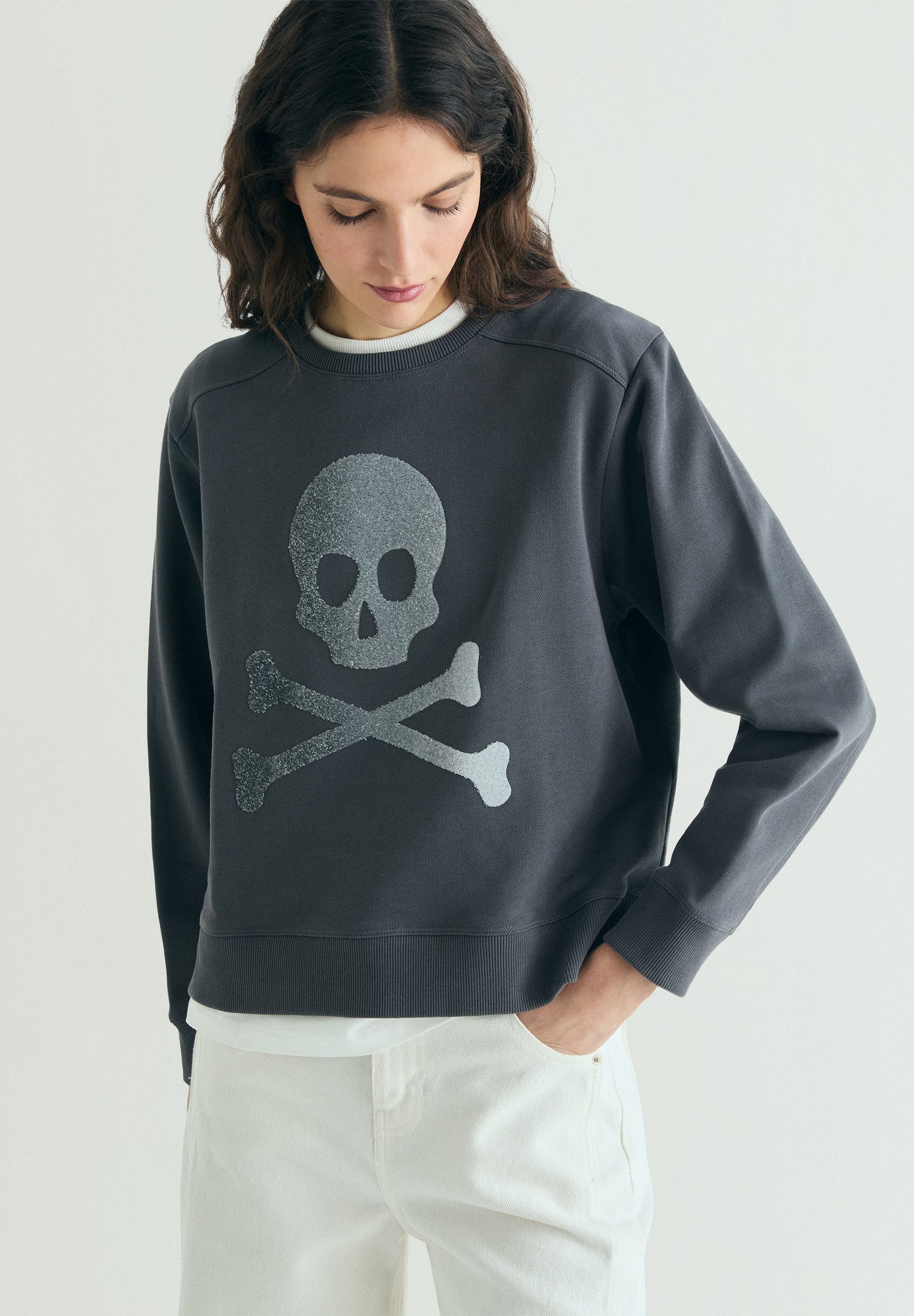 GLITTER SKULL SWEATSHIRT