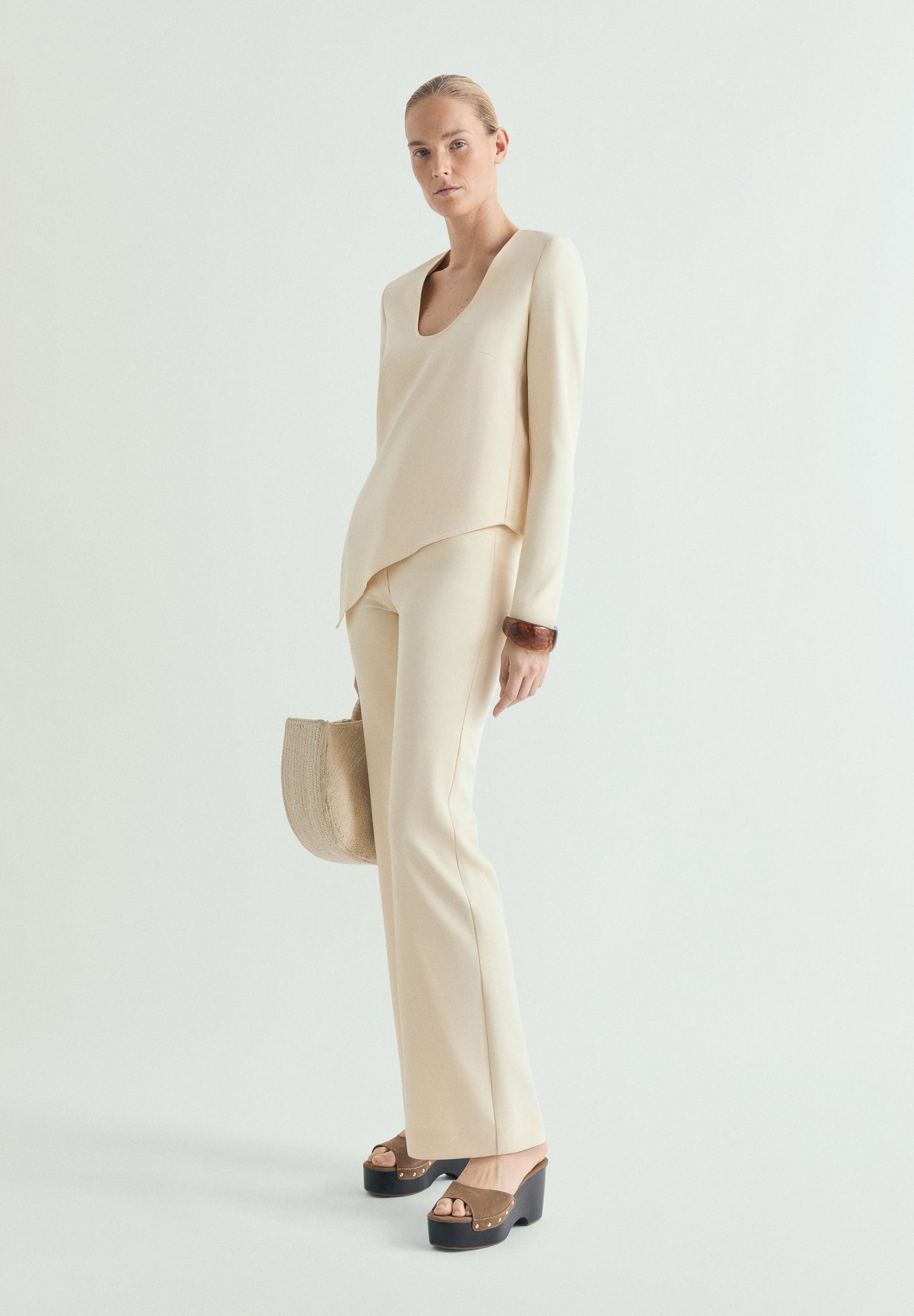 FLOWING ASYMMETRIC TOP