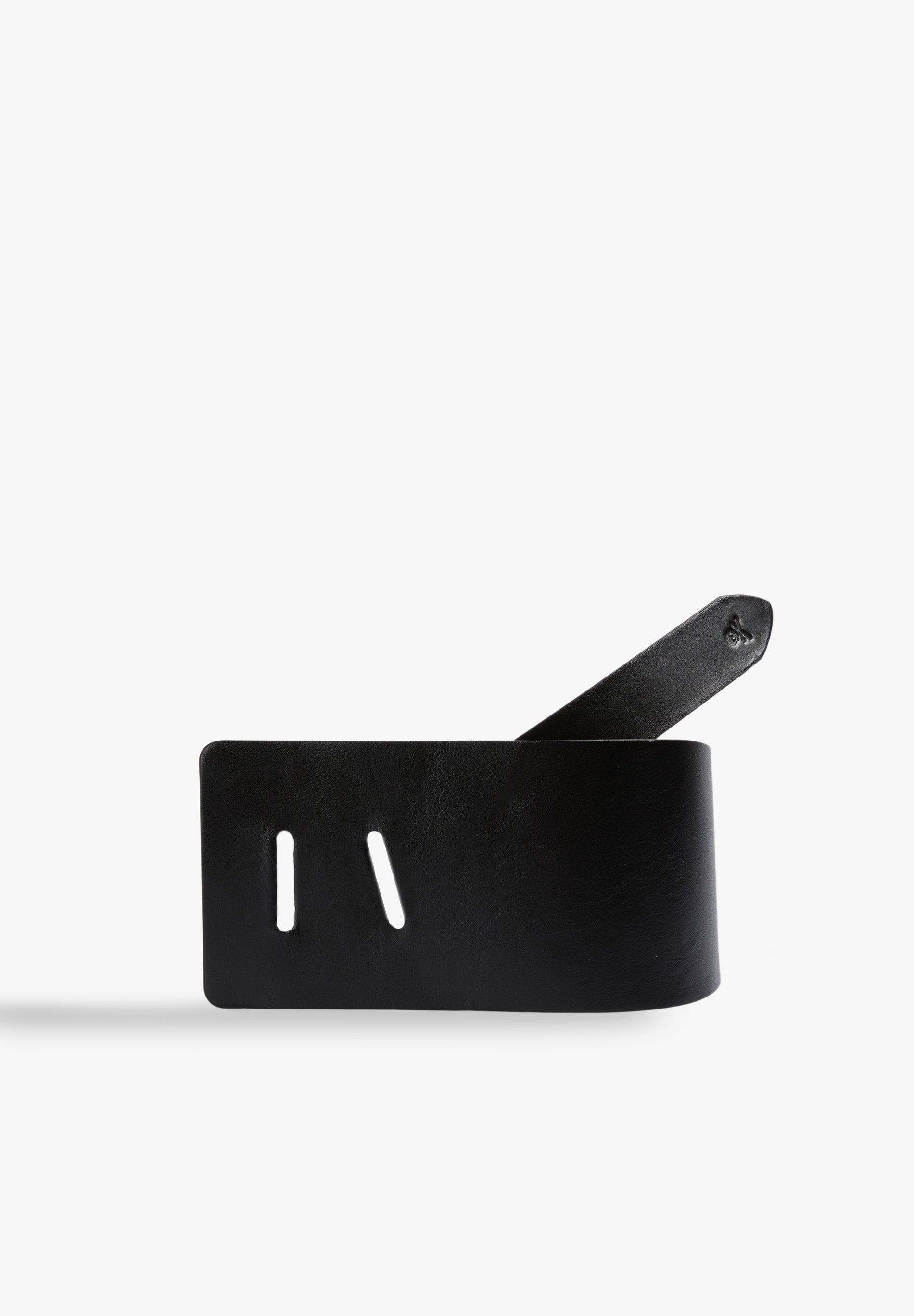 100% LEATHER SASH-STYLE BELT