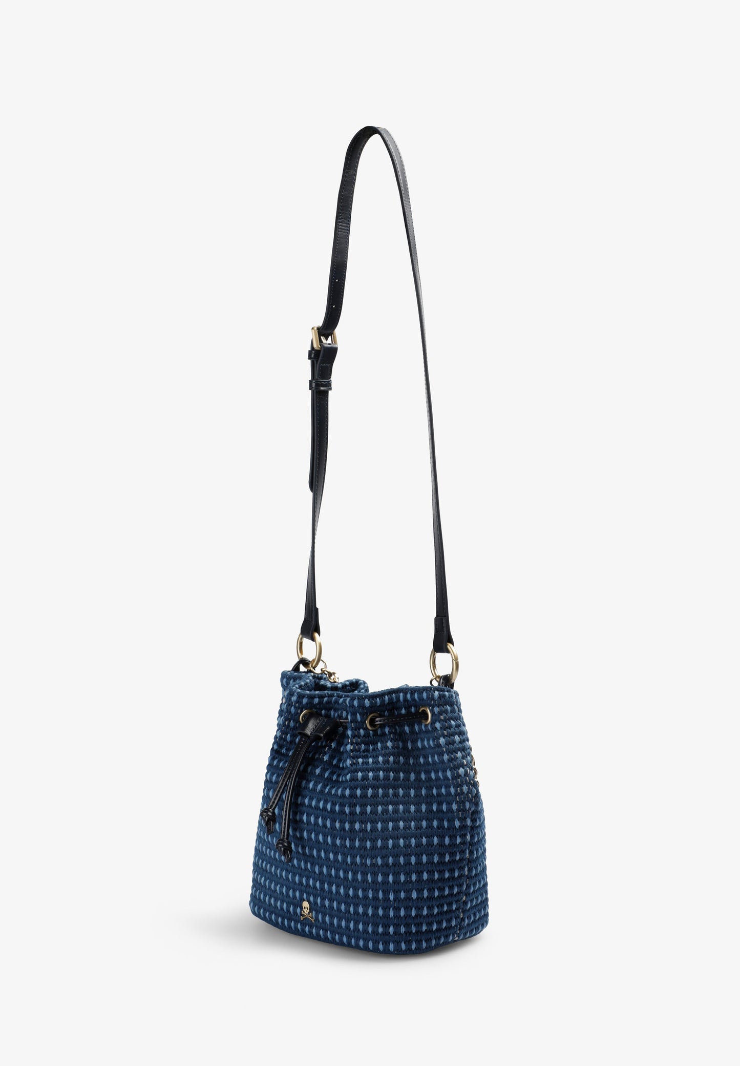 BRAIDED BUCKET BAG