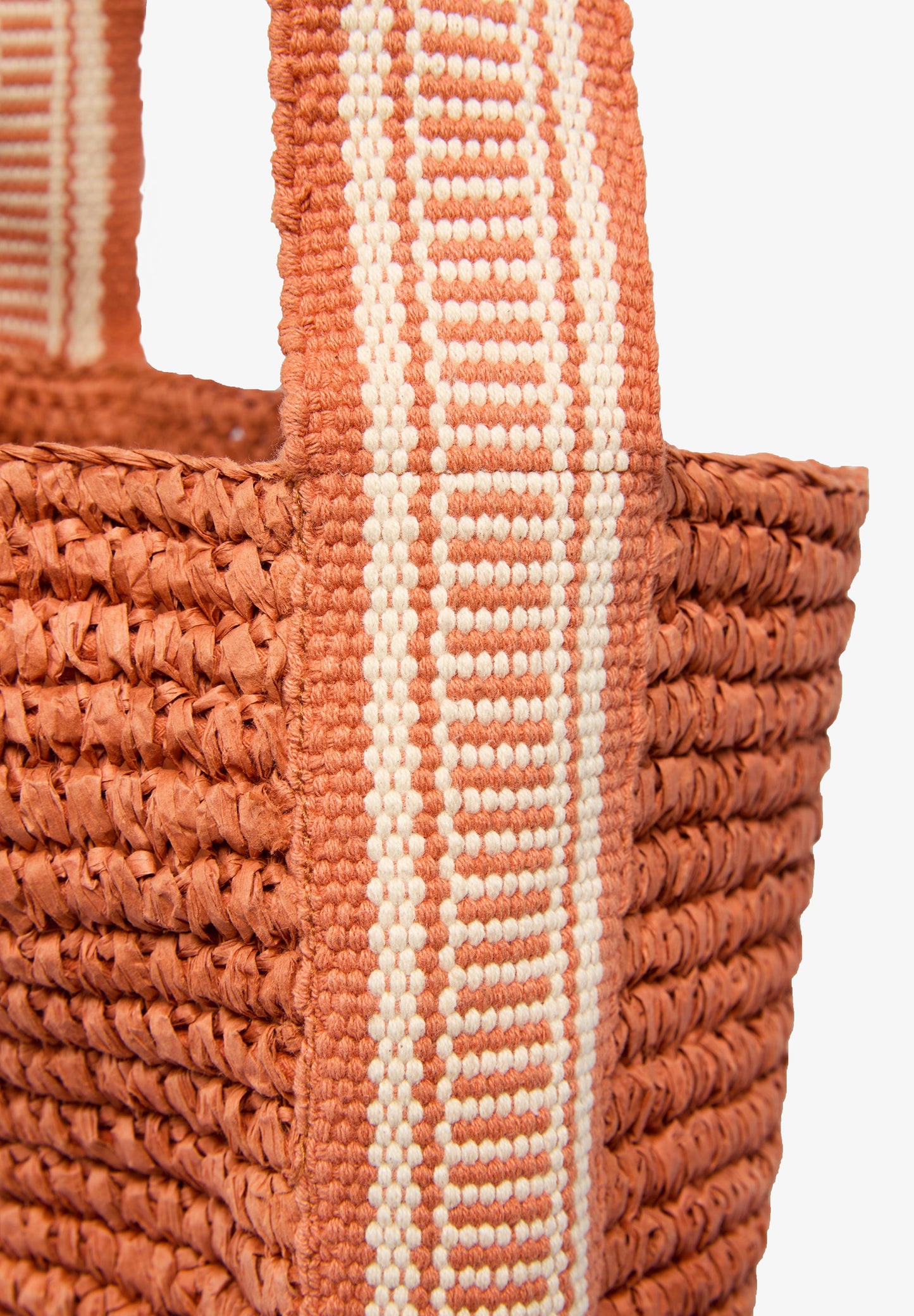 RUSTIC BRAIDED BAG