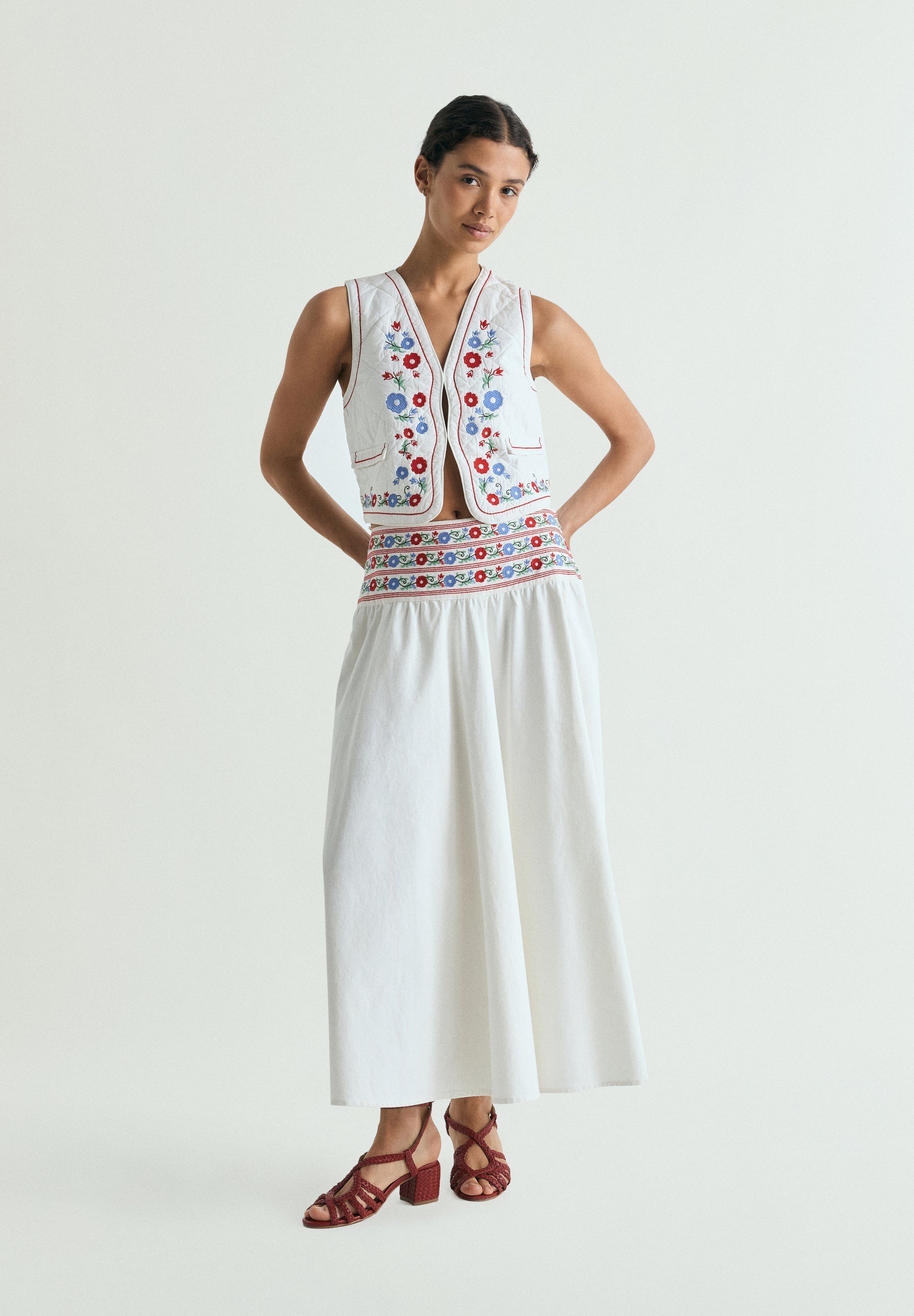 EMBROIDERED DENIM SKIRT