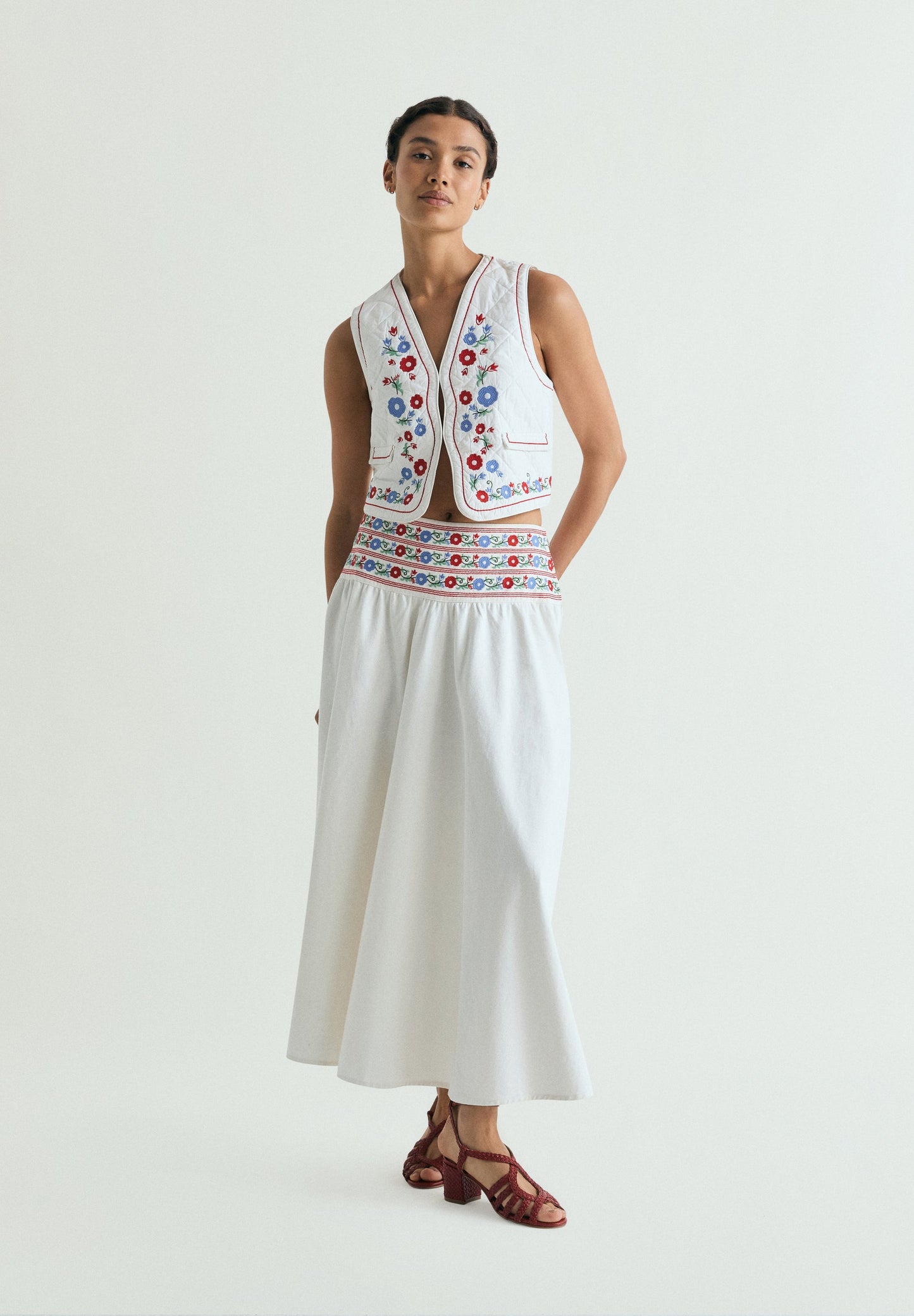 EMBROIDERED DENIM SKIRT