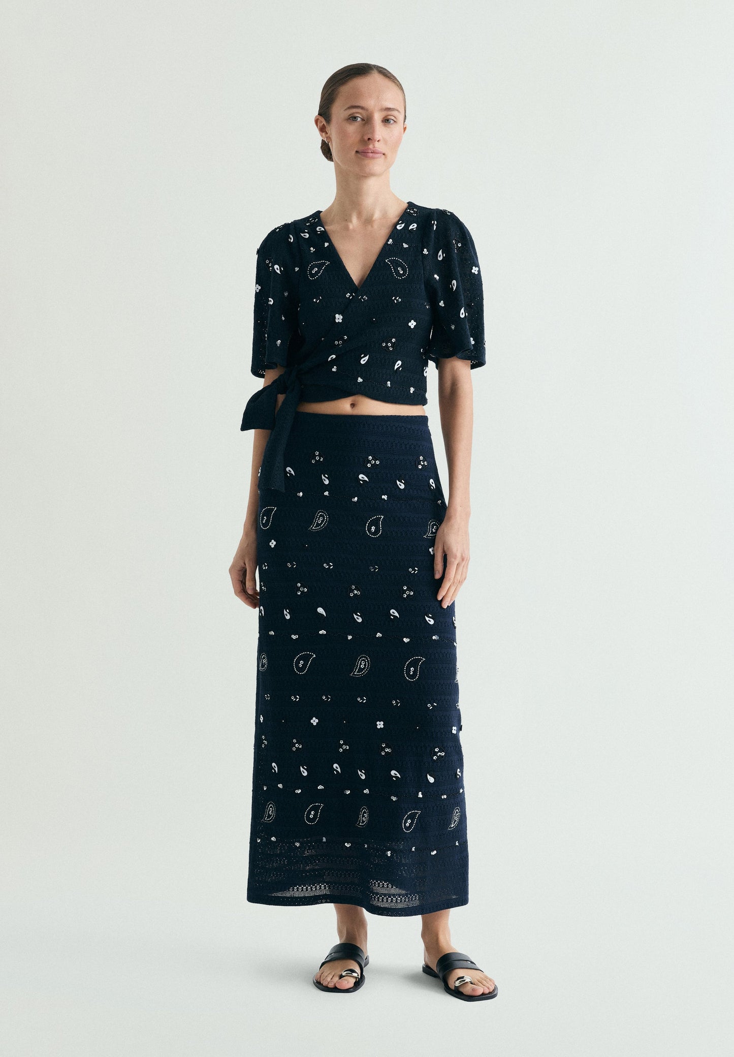 KNIT MIDI SKIRT WITH BEADS