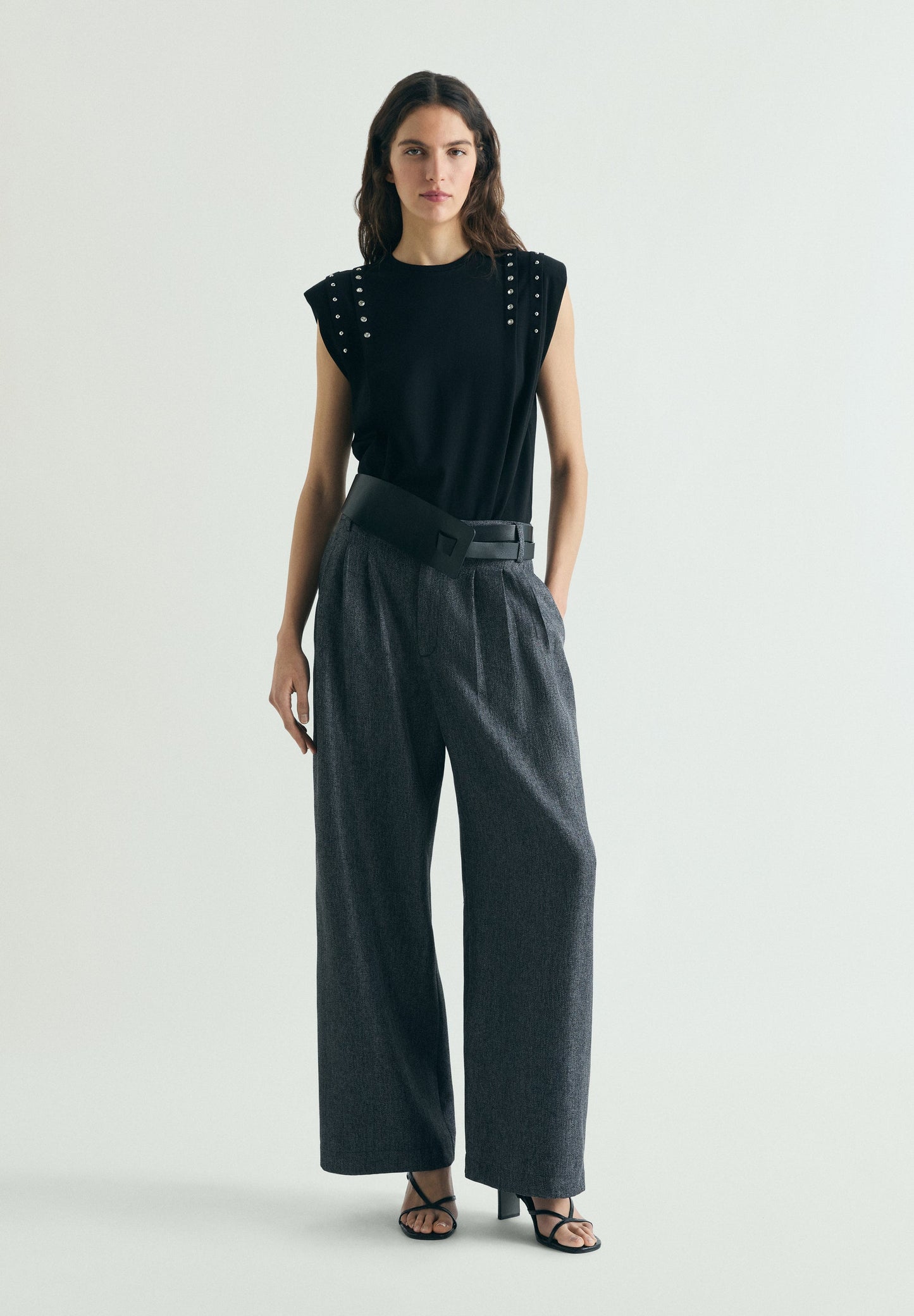 HERRINGBONE TROUSERS WITH DARTS
