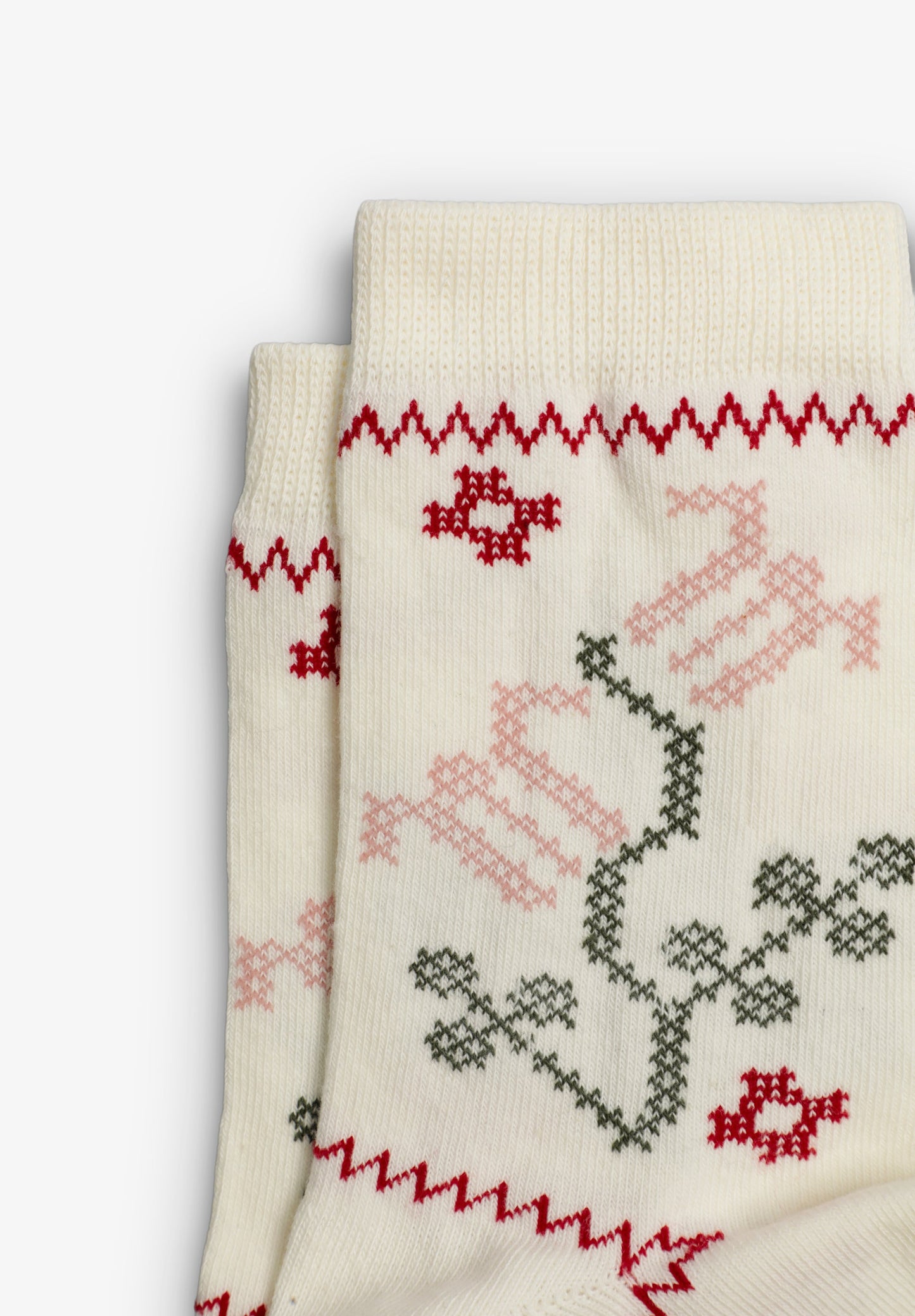 FLORAL EMBROIDERED ANKLE SOCKS