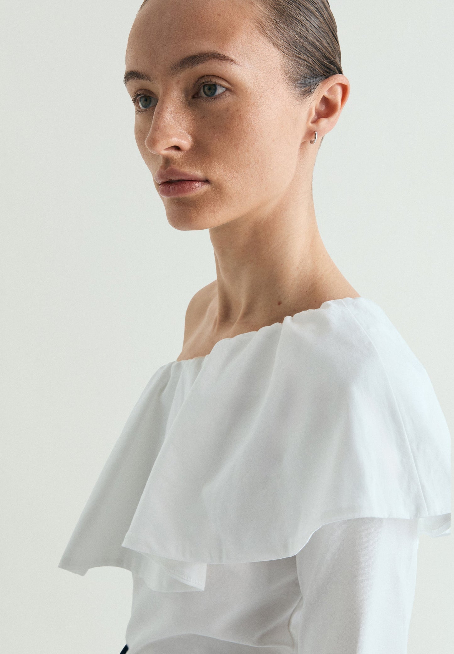 RUFFLED ASYMMETRIC TOP
