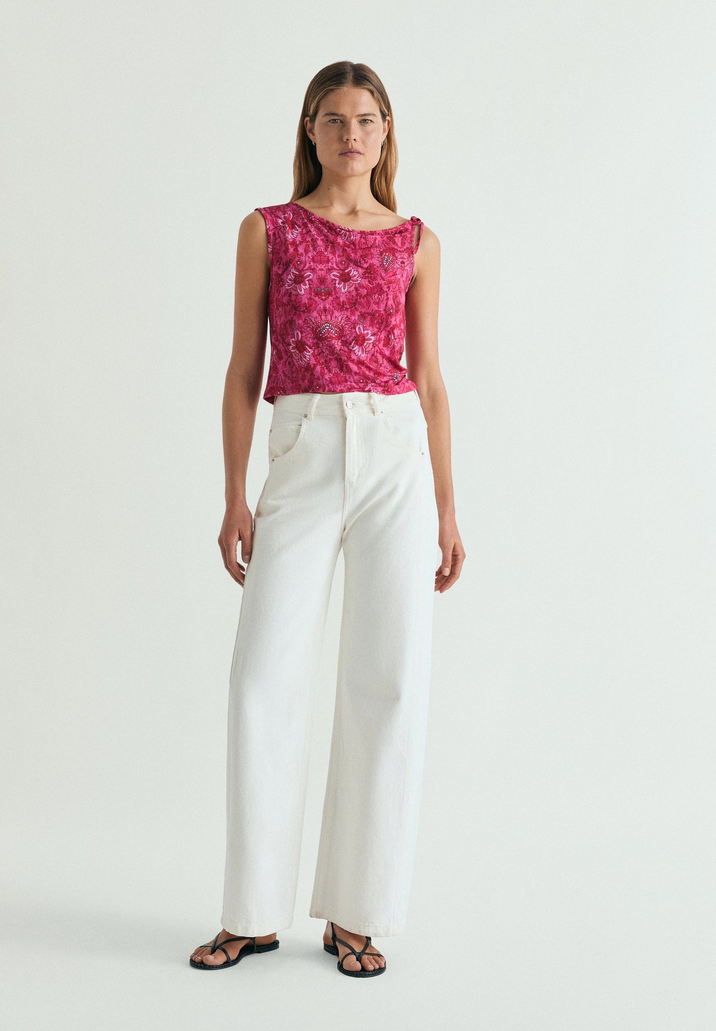 ASYMMETRIC PRINT TOP