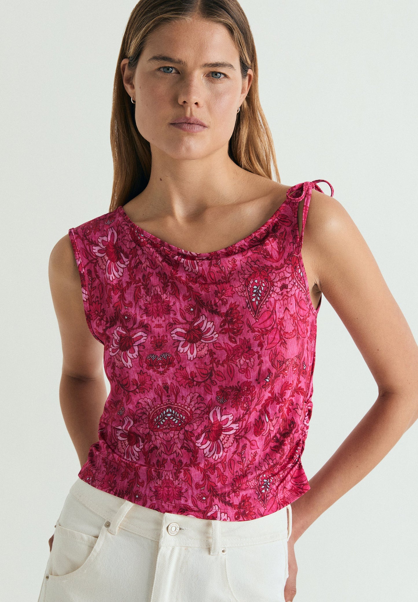 ASYMMETRIC PRINT TOP