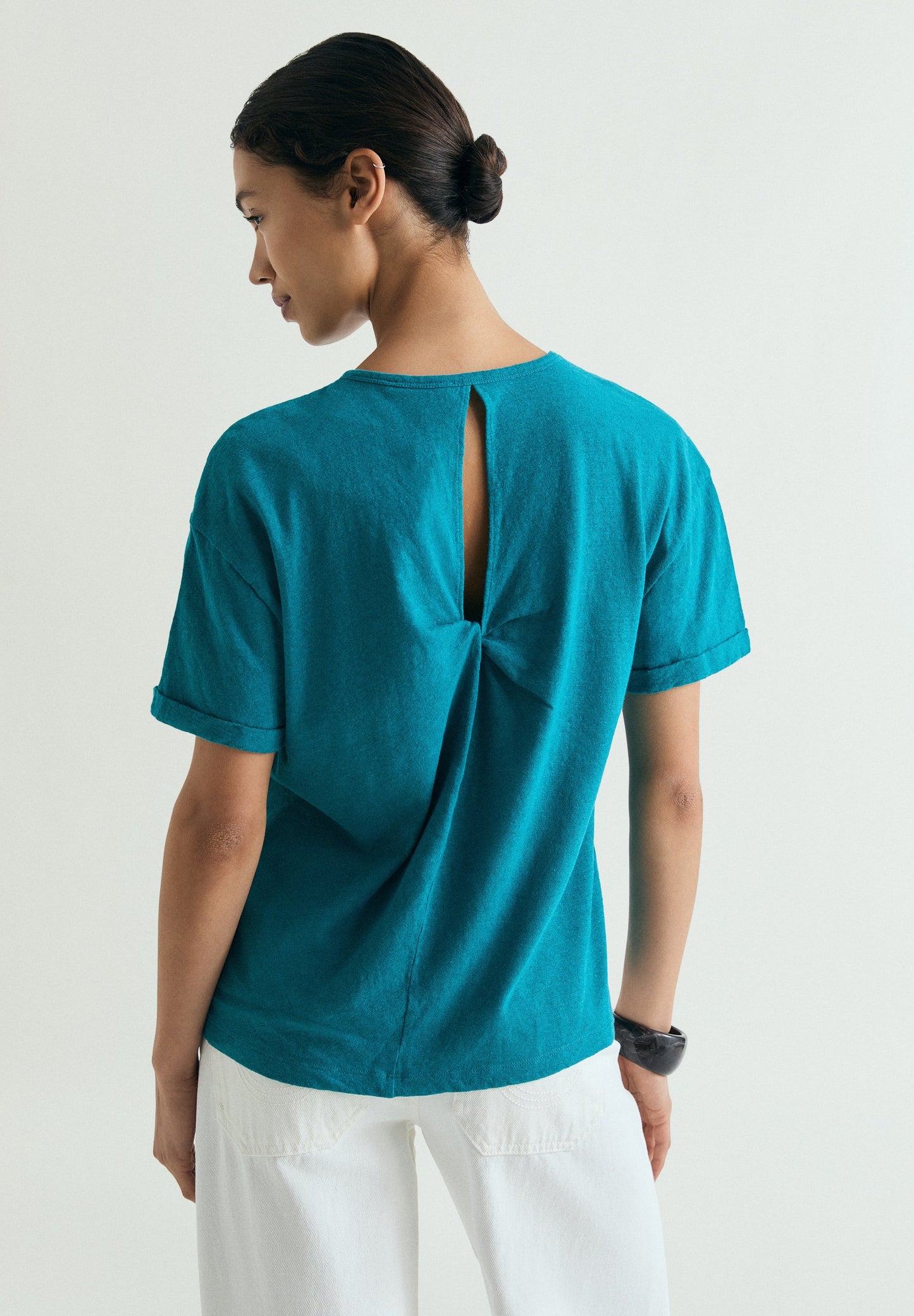 BACK KNOT T-SHIRT