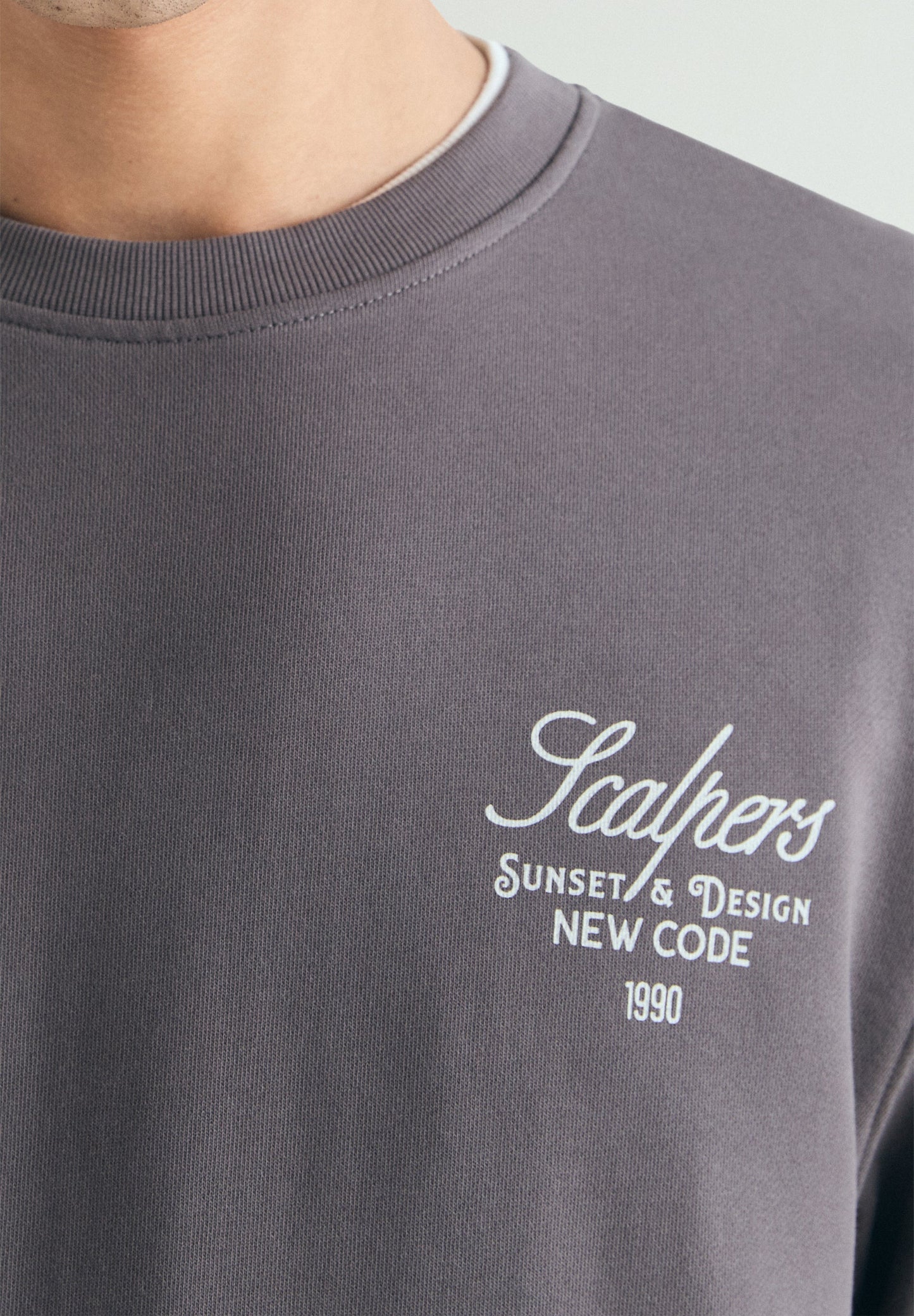 FADED PRINT SWEATSHIRT