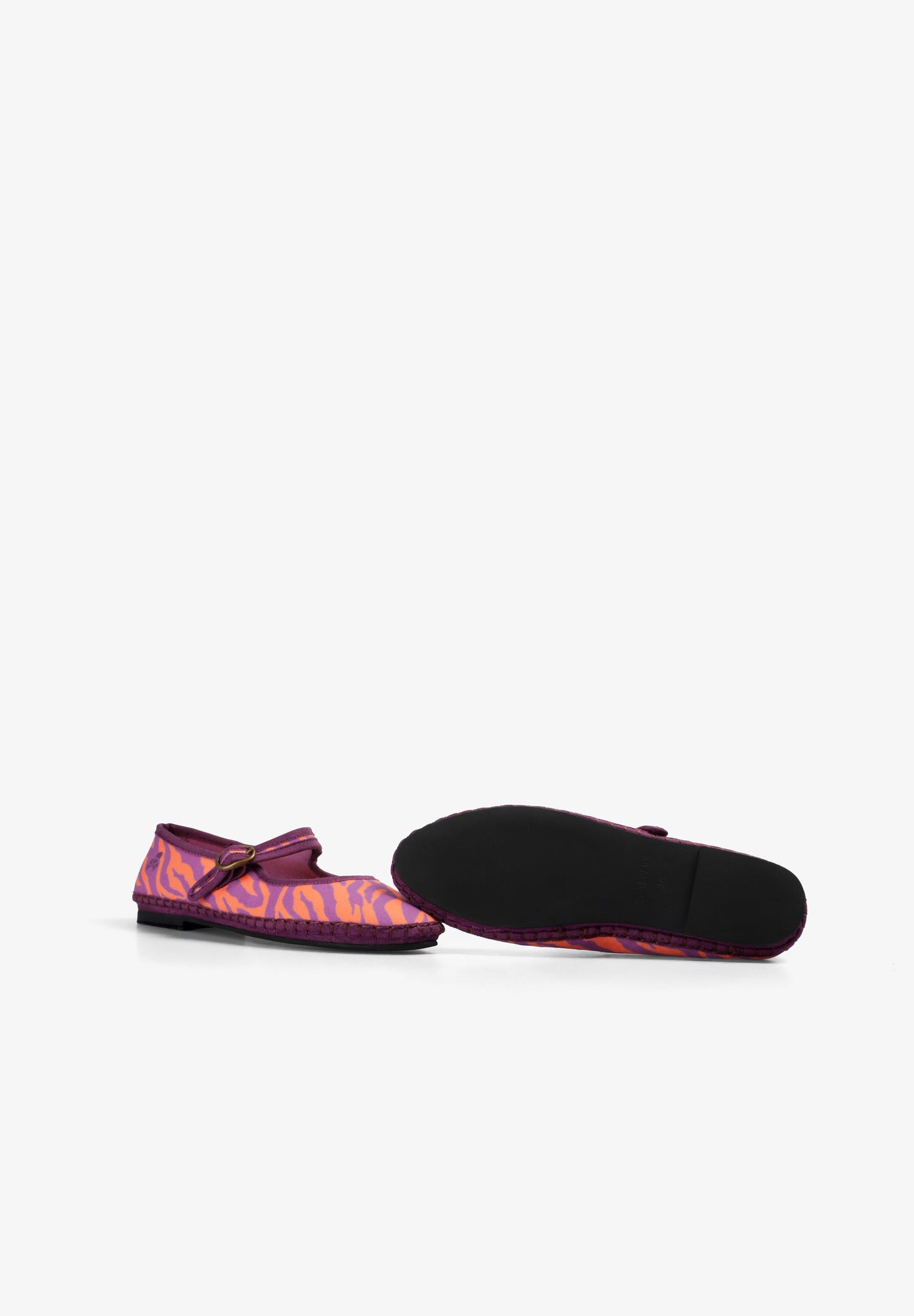 ANIMAL PRINT BALLET FLATS