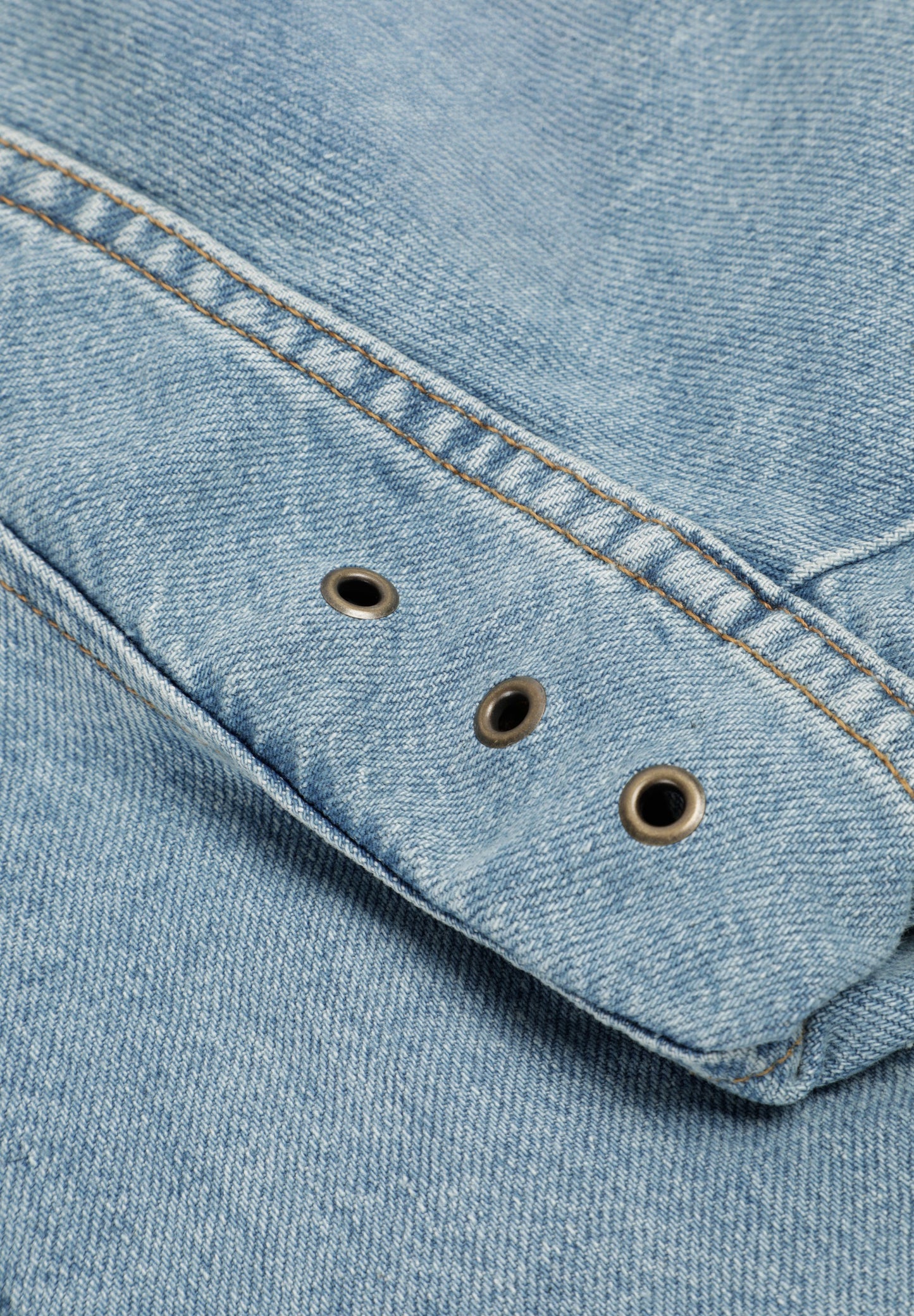 MULTI-POCKET DENIM JACKET