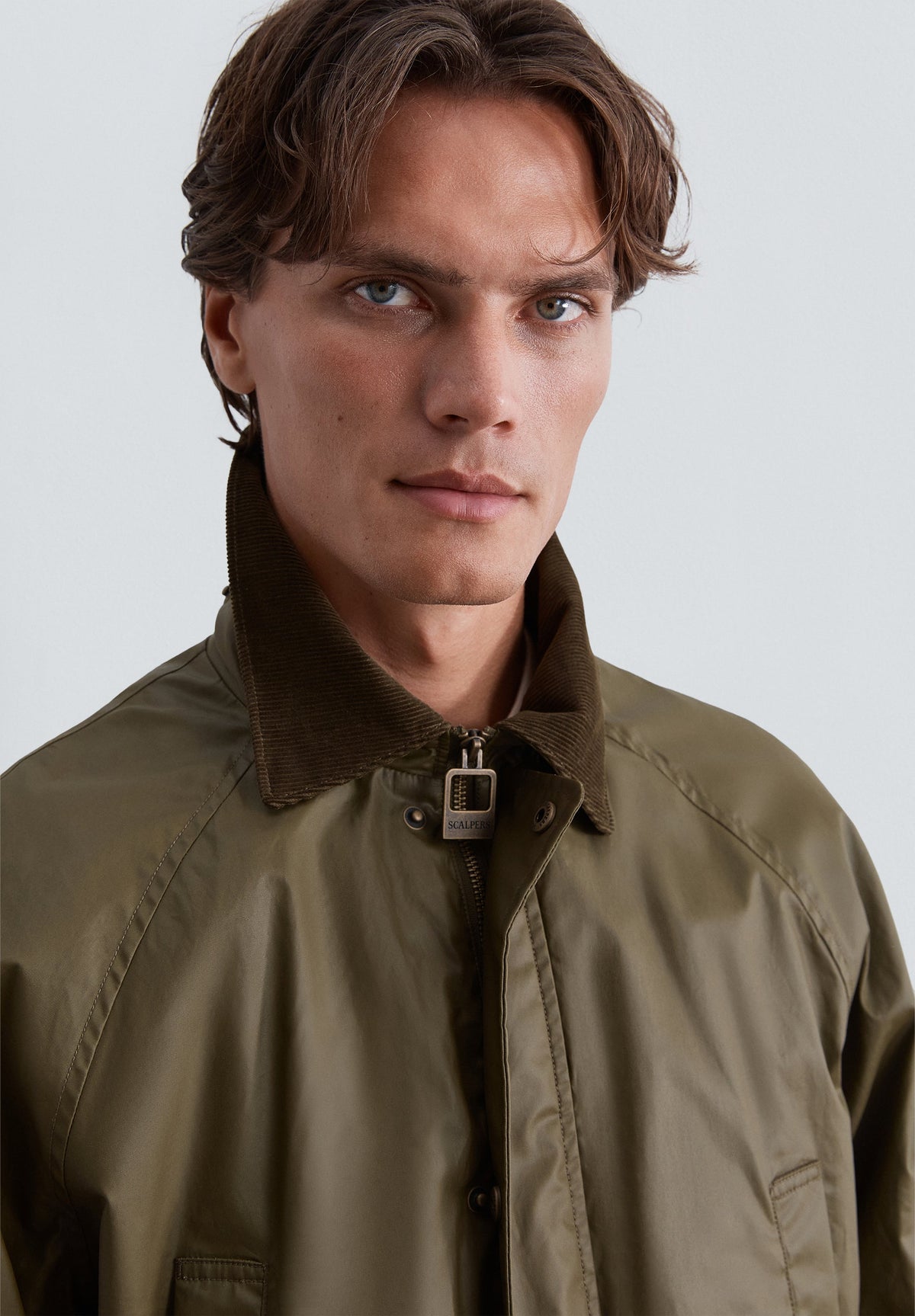 RESIN-COATED JACKET WITH CORDUROY COLLAR