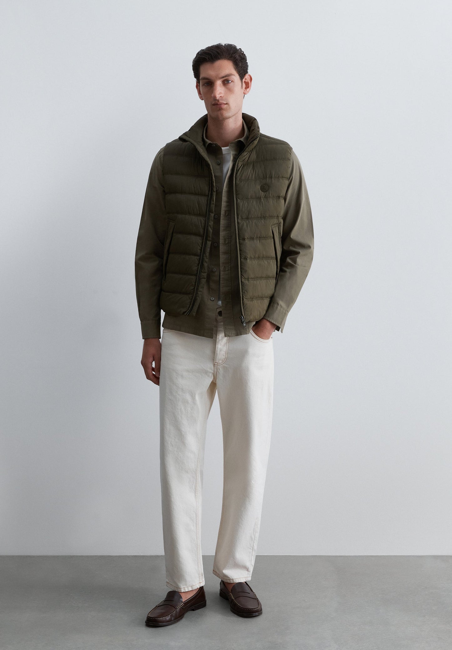 PUFFER VEST WITH POCKETS
