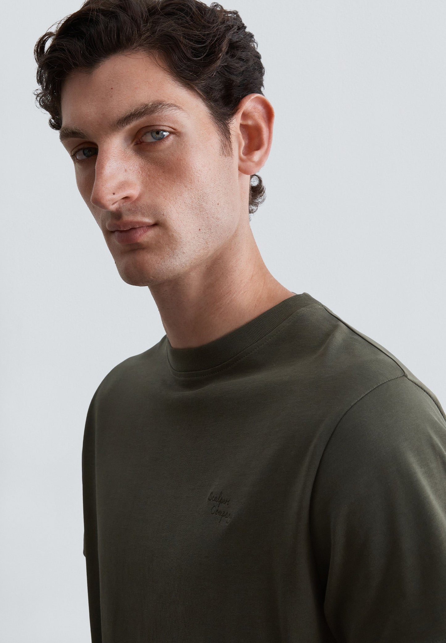 HEAVY KNIT EMBROIDERED T-SHIRT
