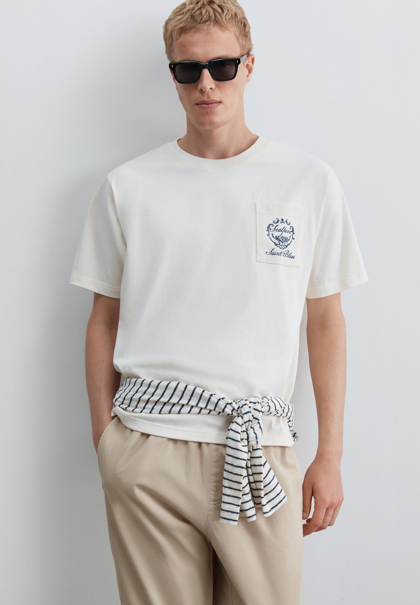 BOXY FIT EMBROIDERED T-SHIRT