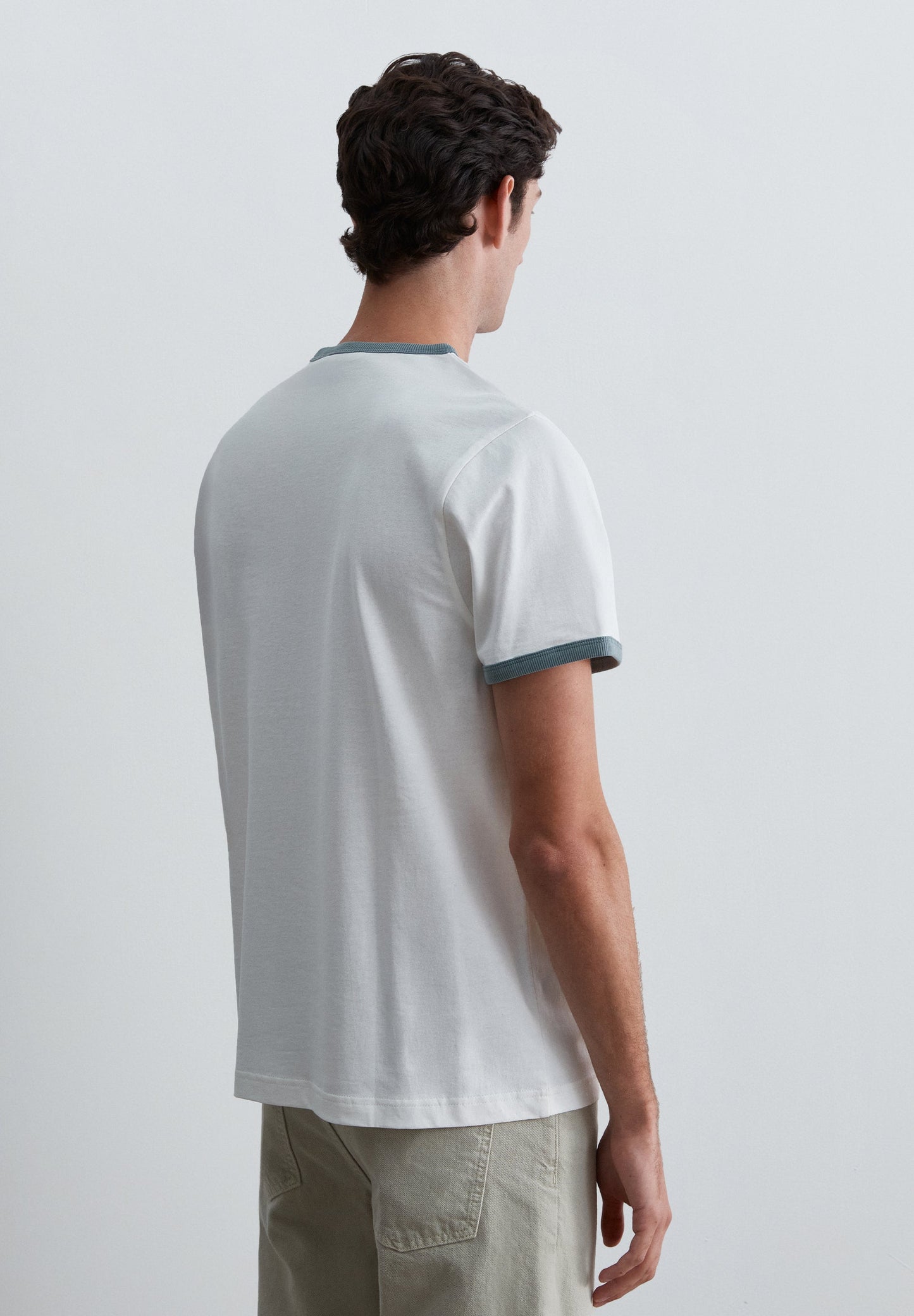 CONTRAST RIBBED T-SHIRT