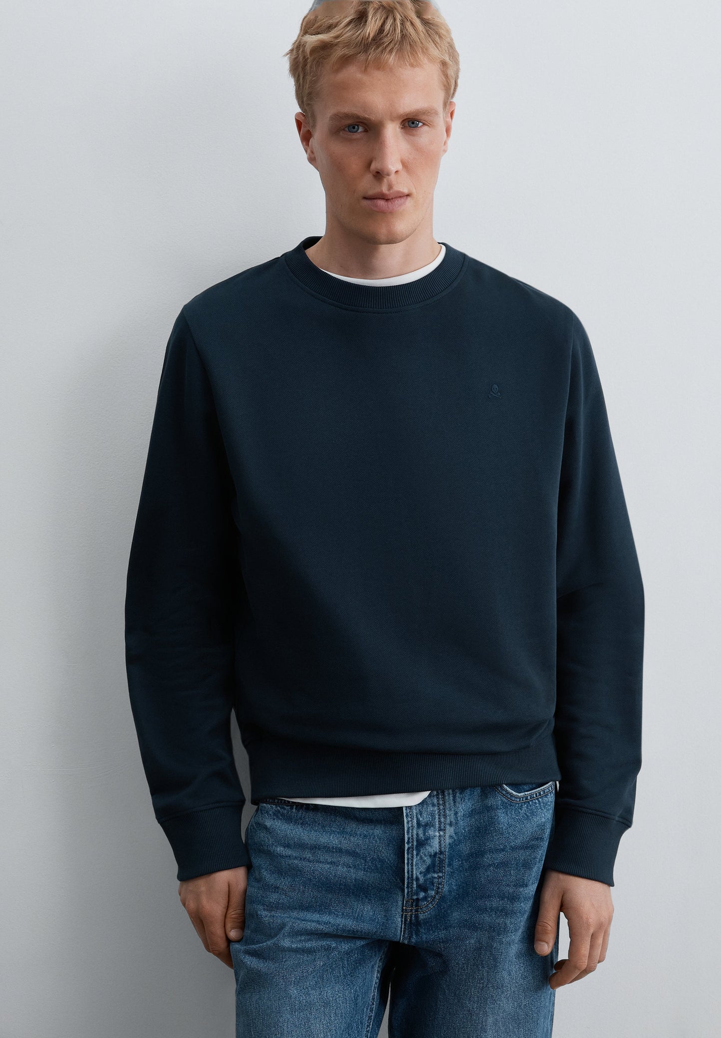 CREWNECK SWEATSHIRT WITH TONAL EMBROIDERY