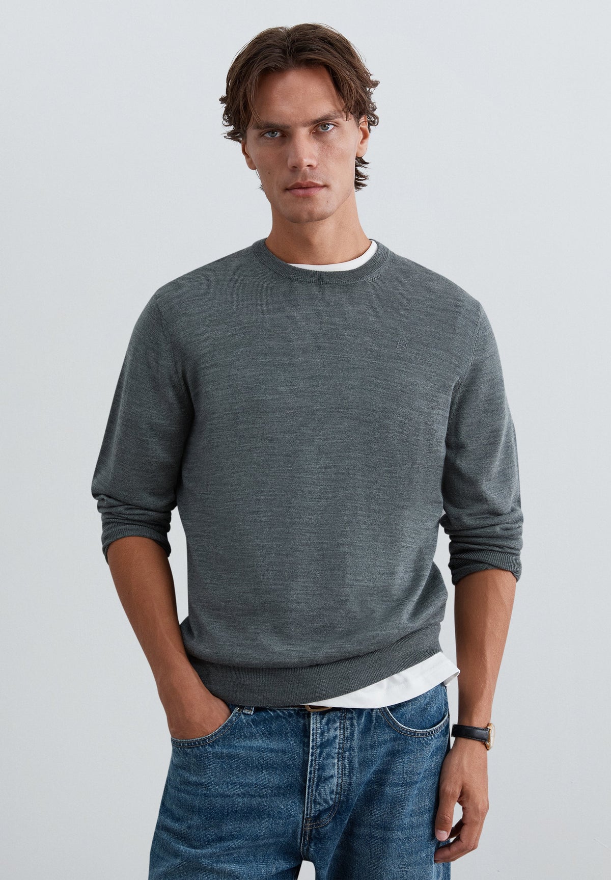 ROUND NECK WOOL SWEATER