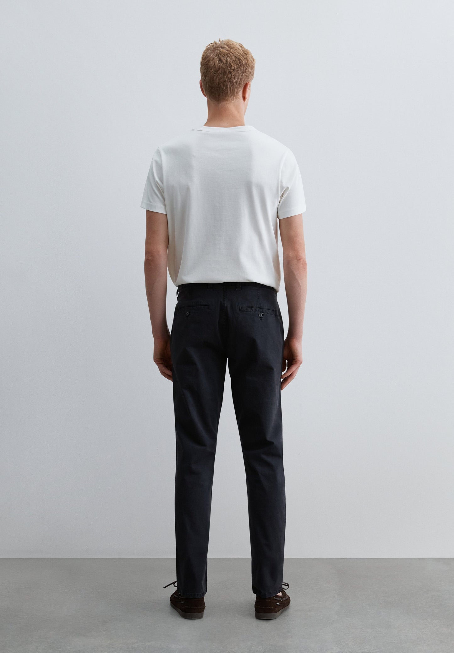 REGULAR FIT CHINO TROUSERS