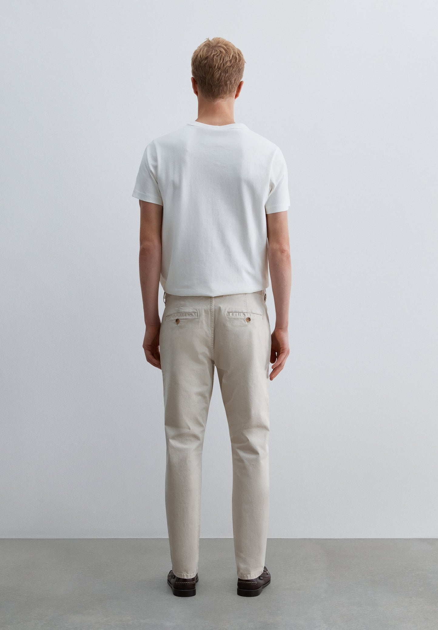 REGULAR FIT CHINO TROUSERS