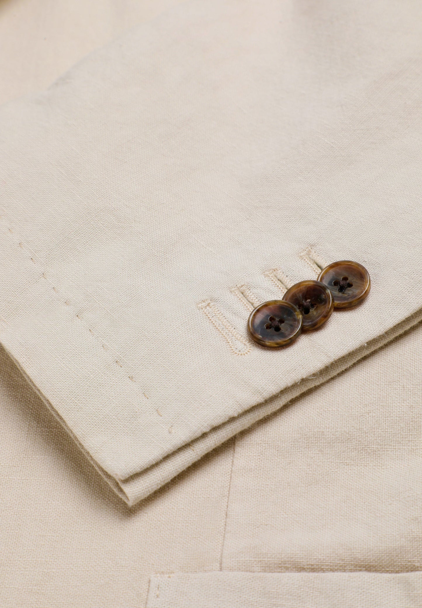 LIGHTWEIGHT LINEN BLAZER