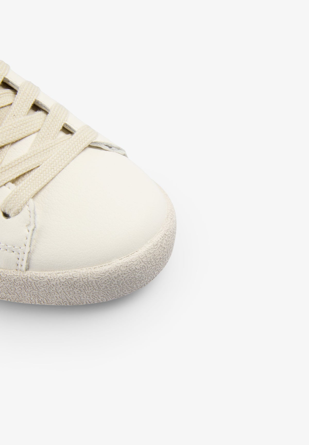 METALLIC SKULL SNEAKERS
