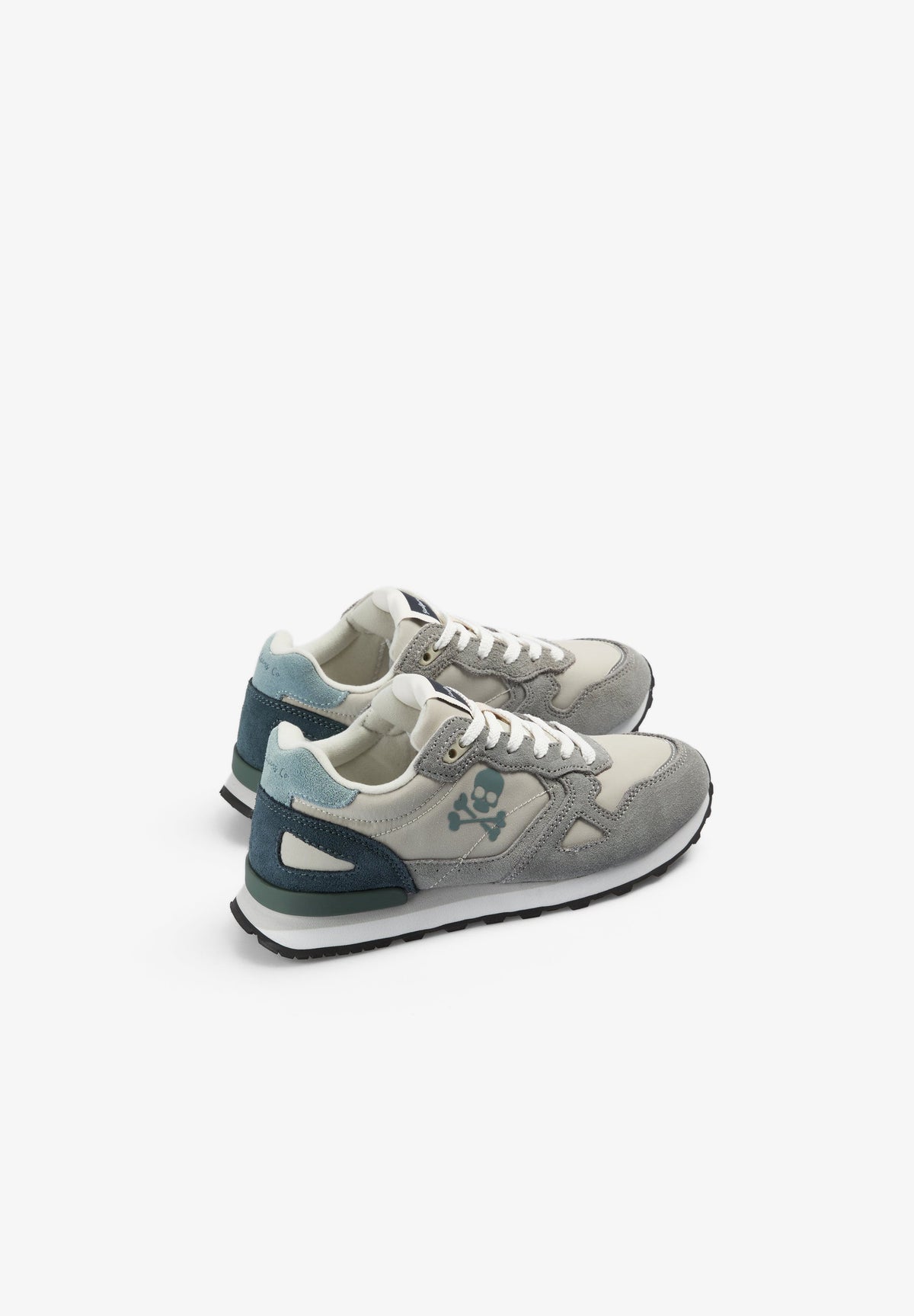 SNEAKERS WITH SIDE SKULL