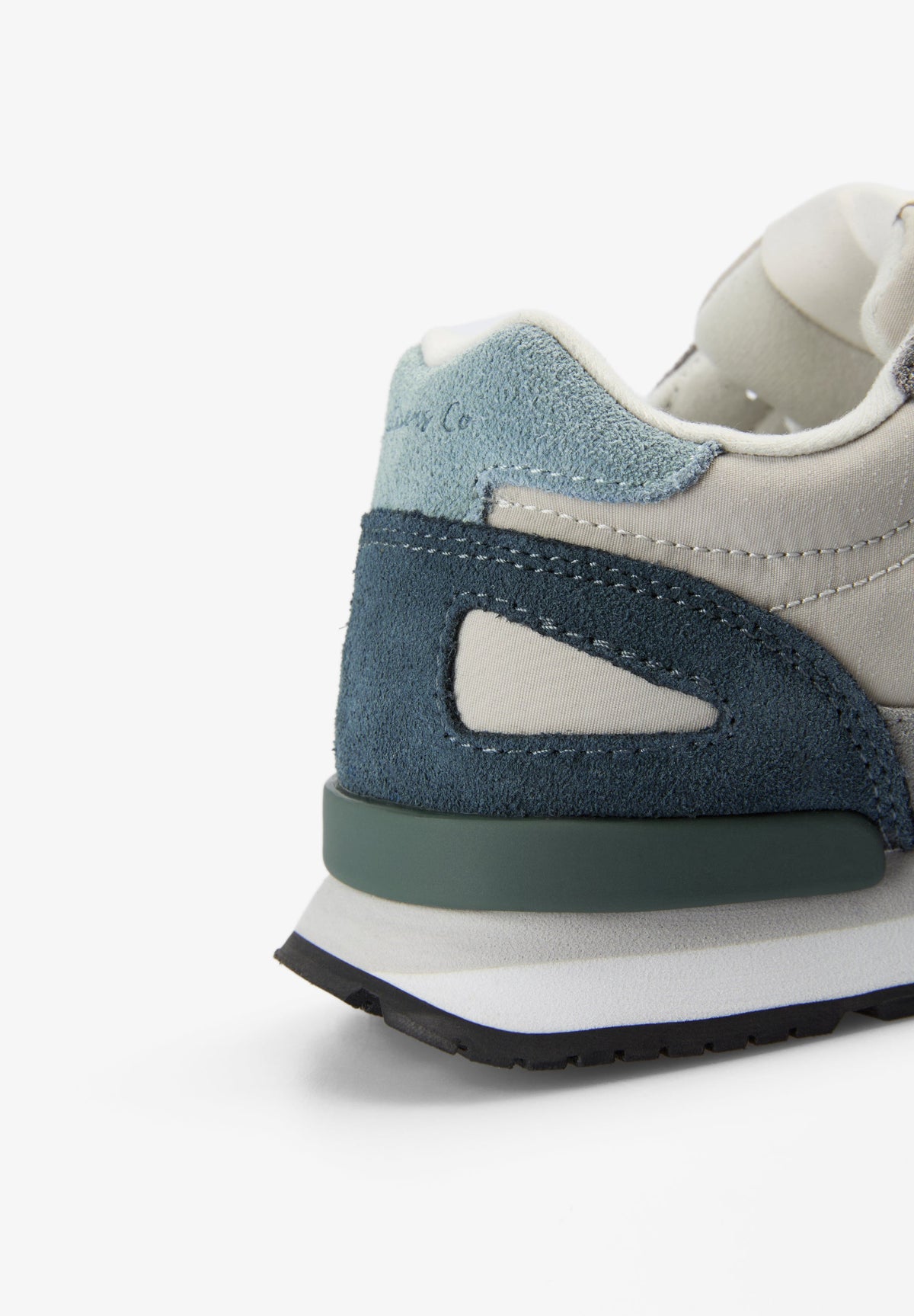 SNEAKERS WITH SIDE SKULL