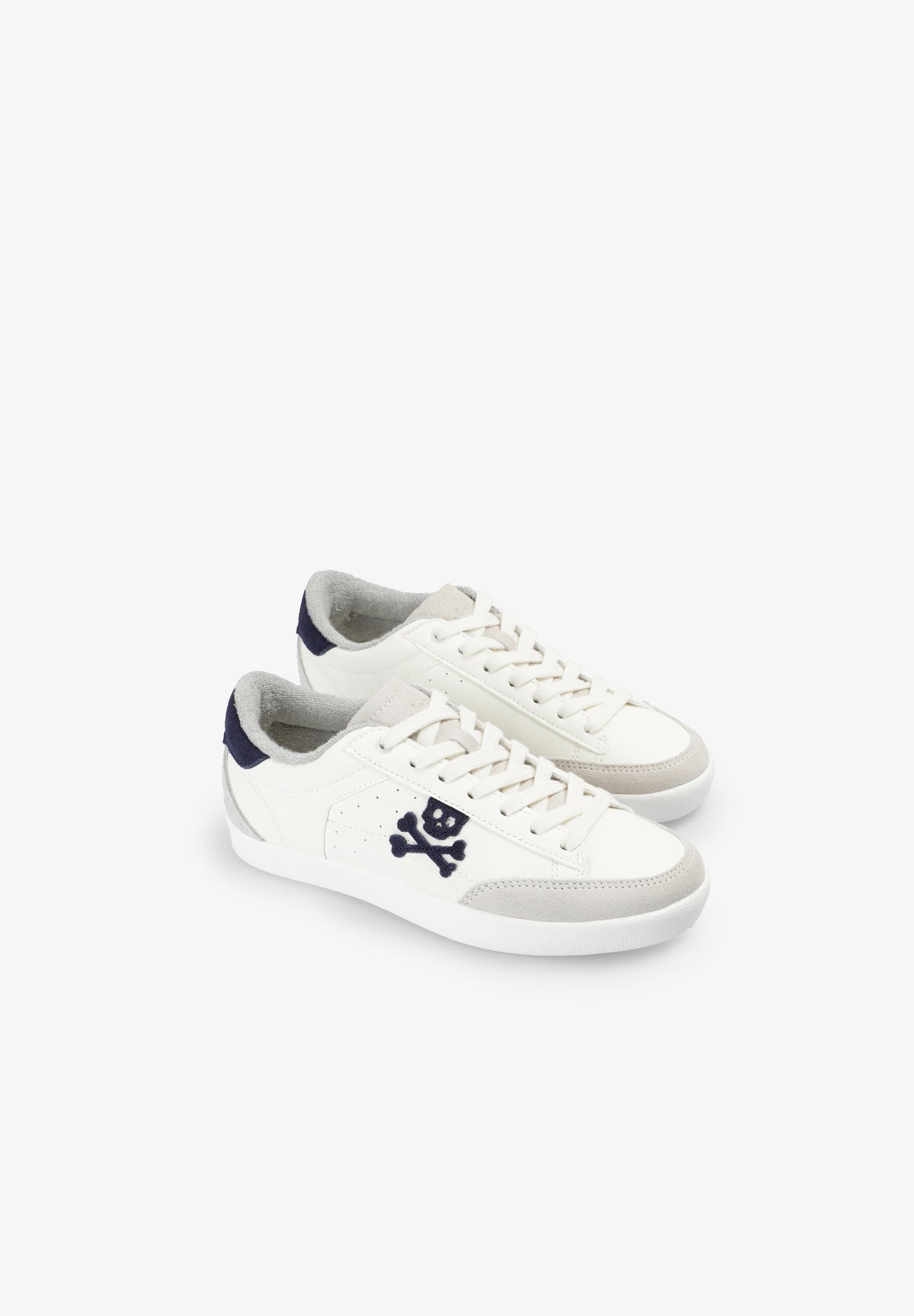 SNEAKERS WITH SIDE SKULL