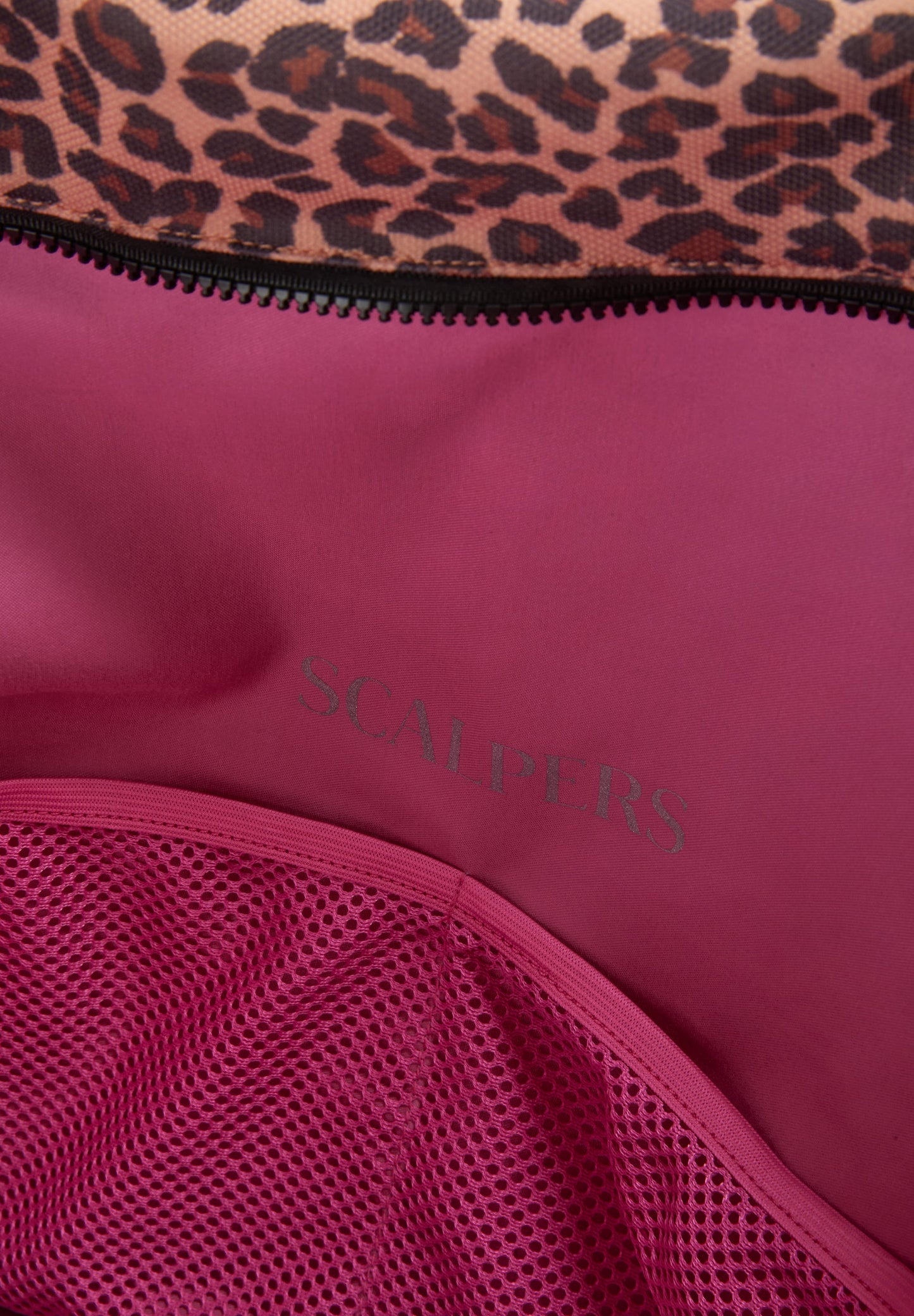 ANIMAL PRINT TOTE BAG