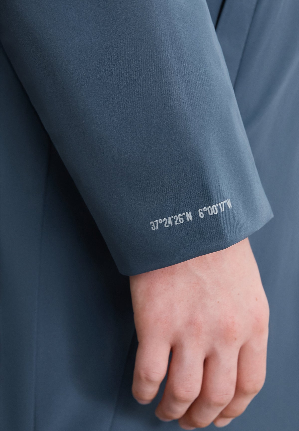 WATER REPELLENT HOODED PARKA