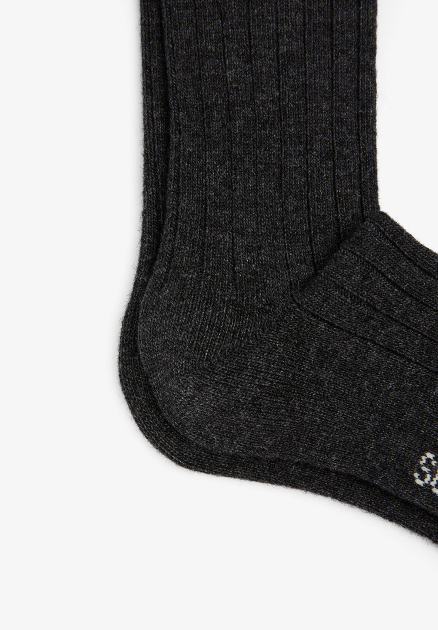 MID-CALF RIBBED SOCKS
