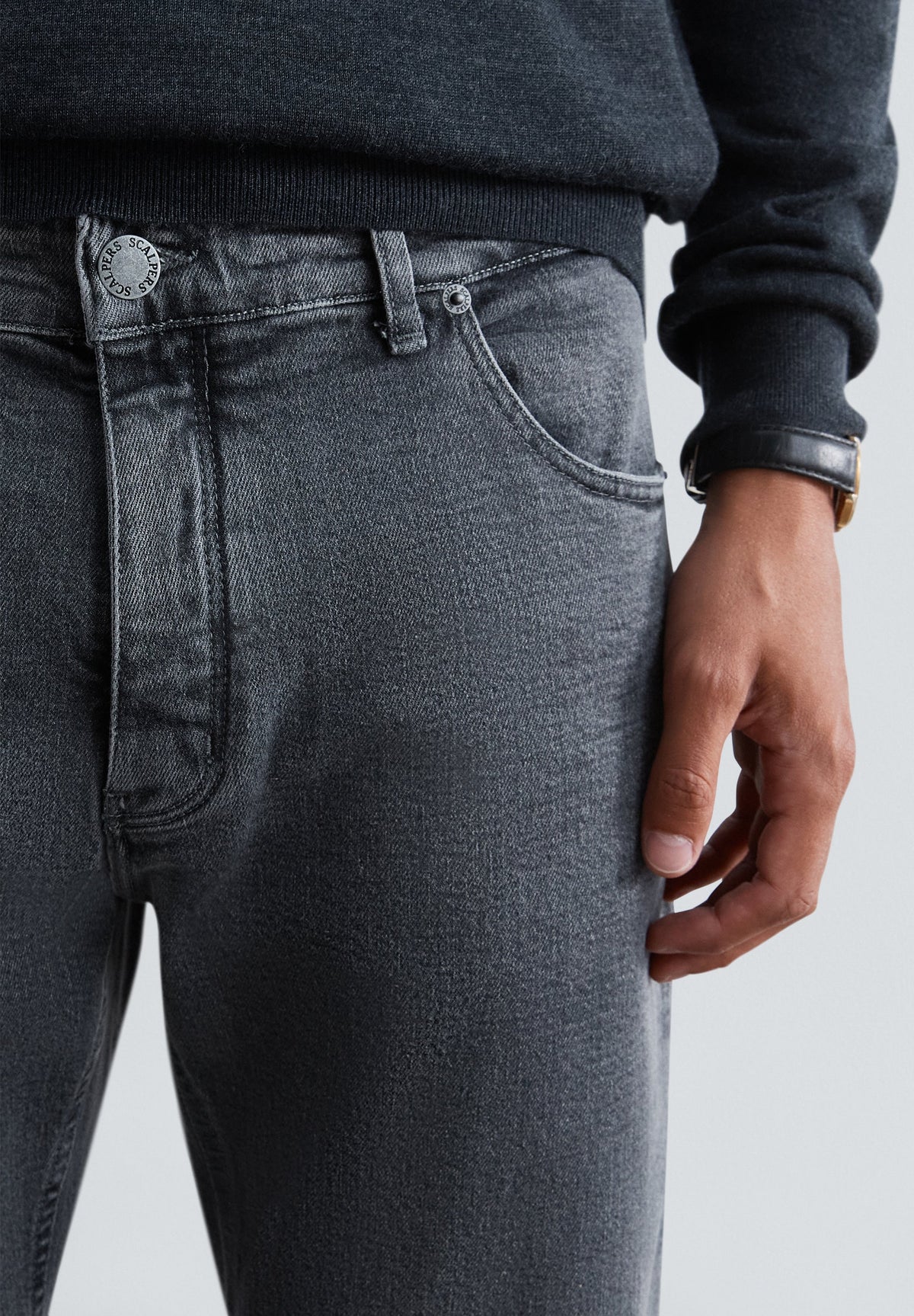 SLIM FIT JEANS