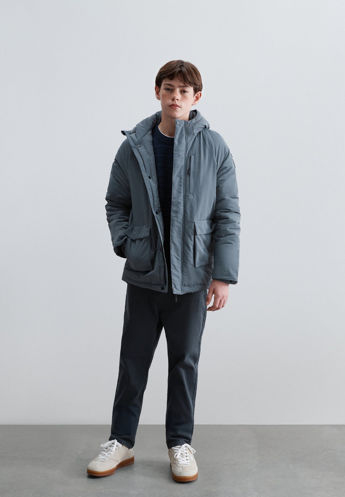 JACKET WITH HOOD AND POCKETS
