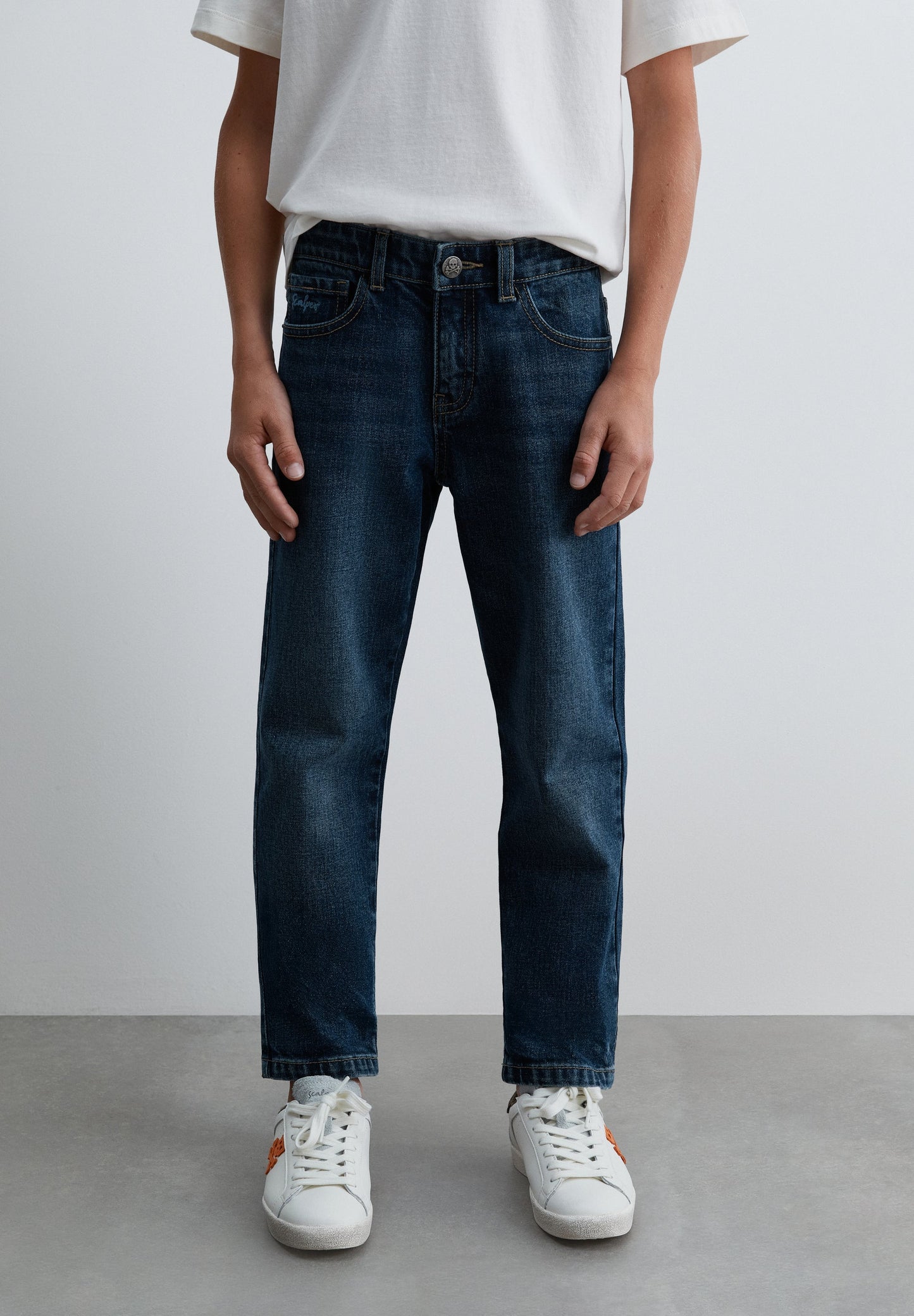 SLIM FIT JEANS