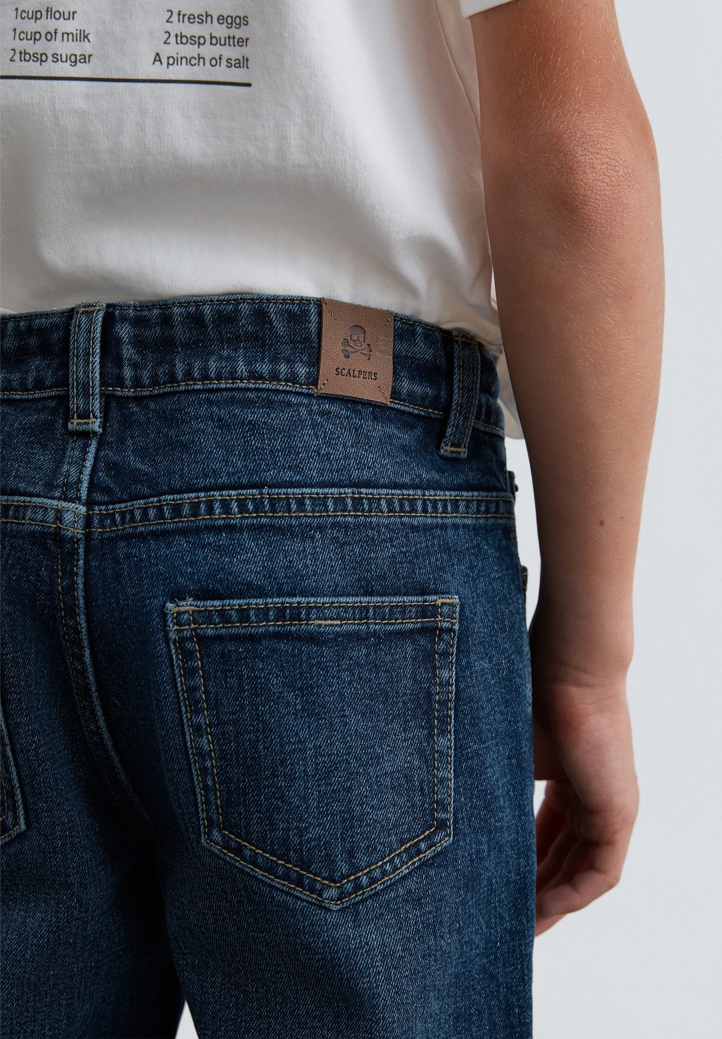 SLIM FIT JEANS