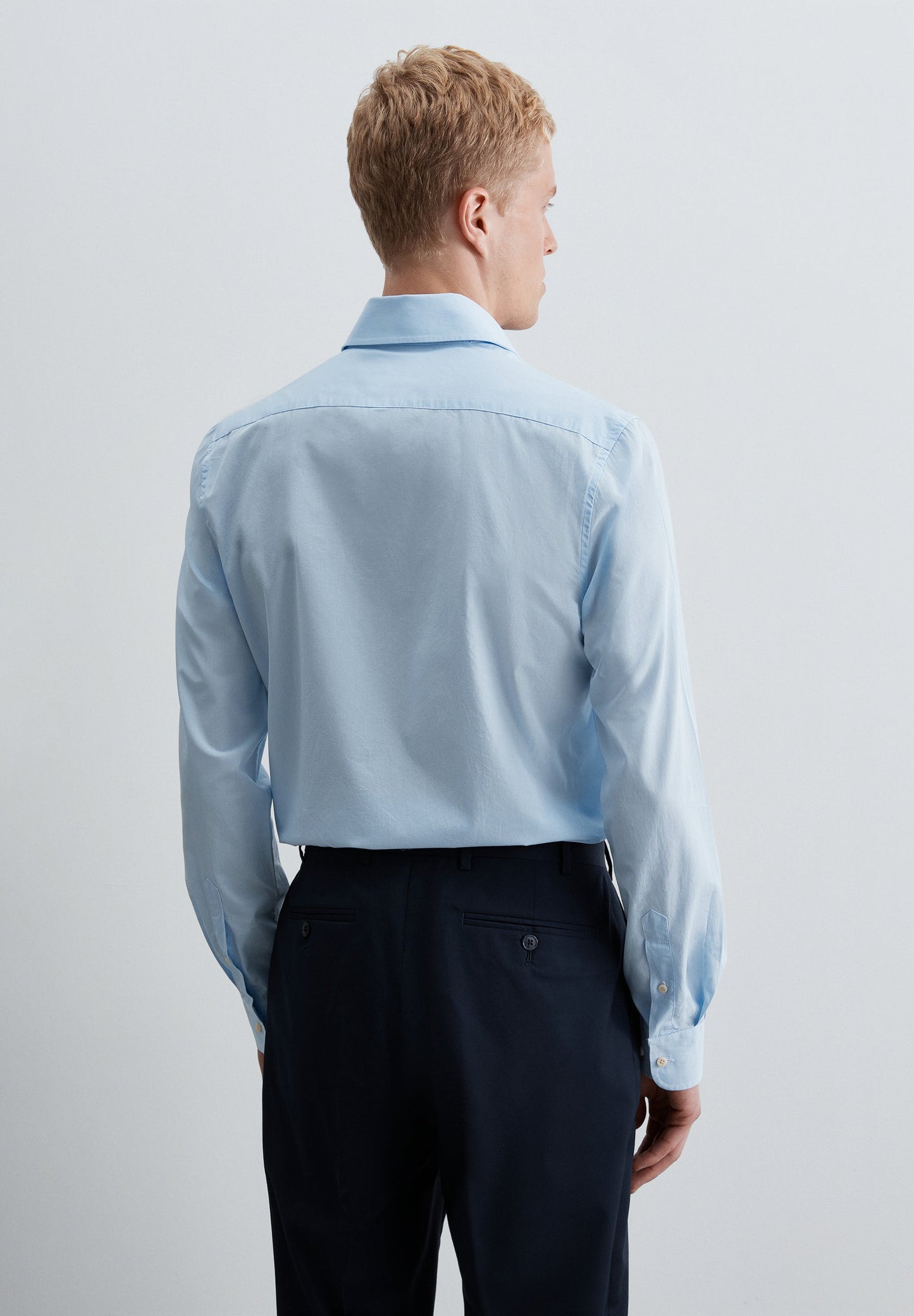 REGULAR FIT DRESS SHIRT