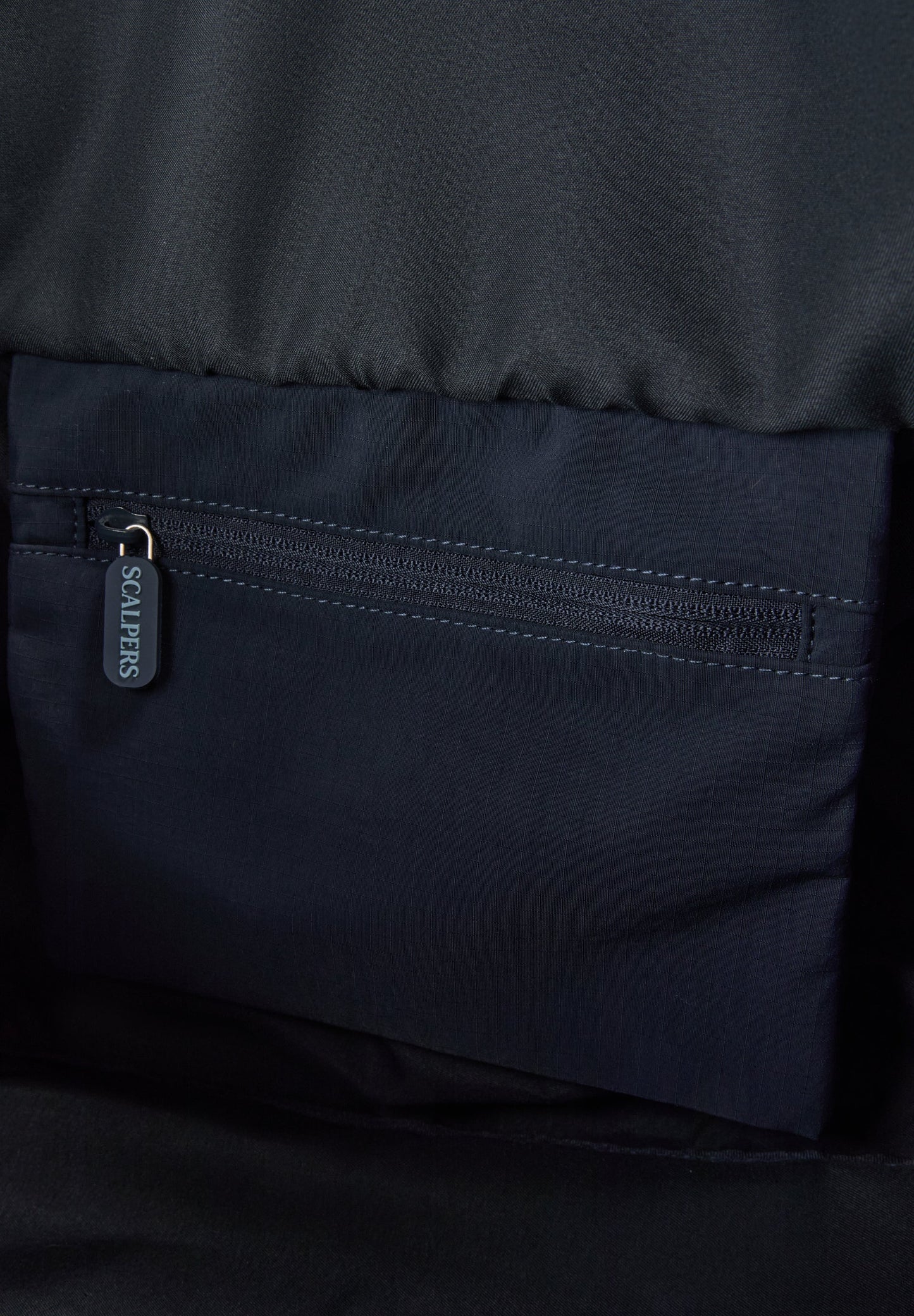SPORTS DUFFLE BAG