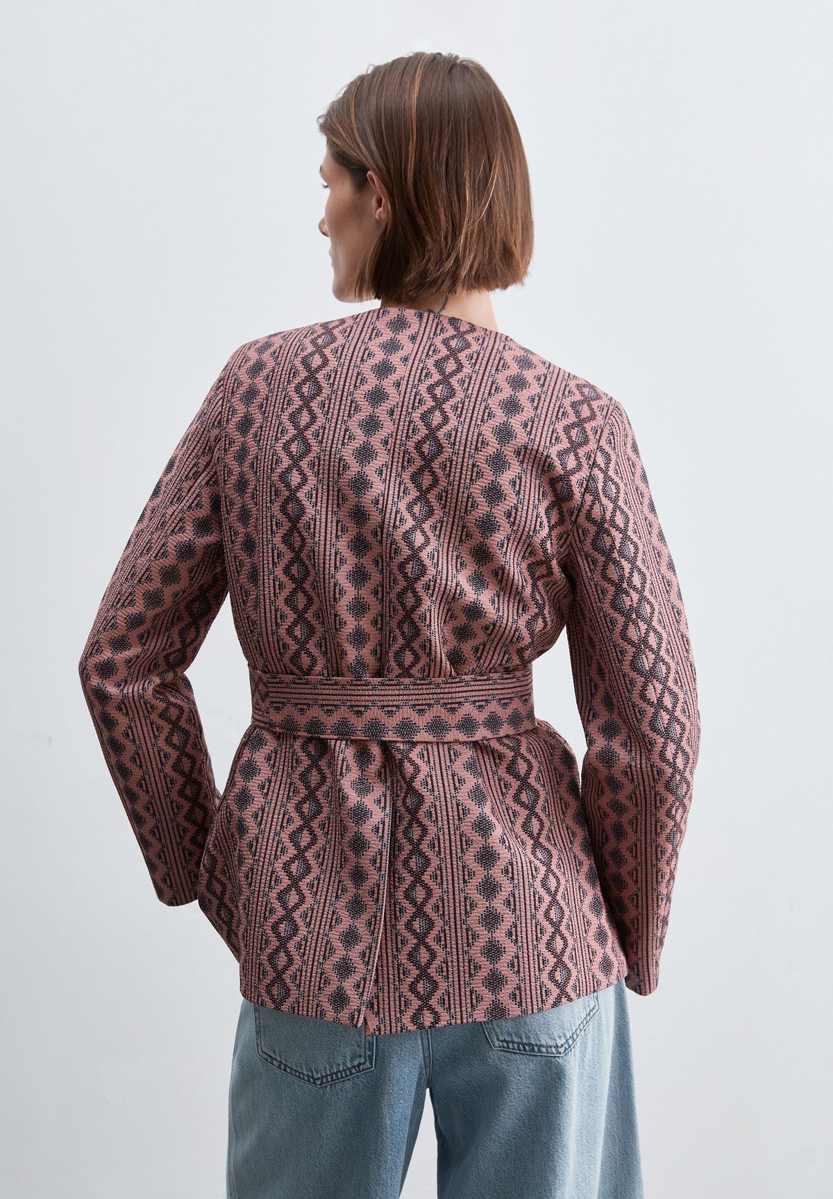 GEOMETRIC BLAZER WITH BOW