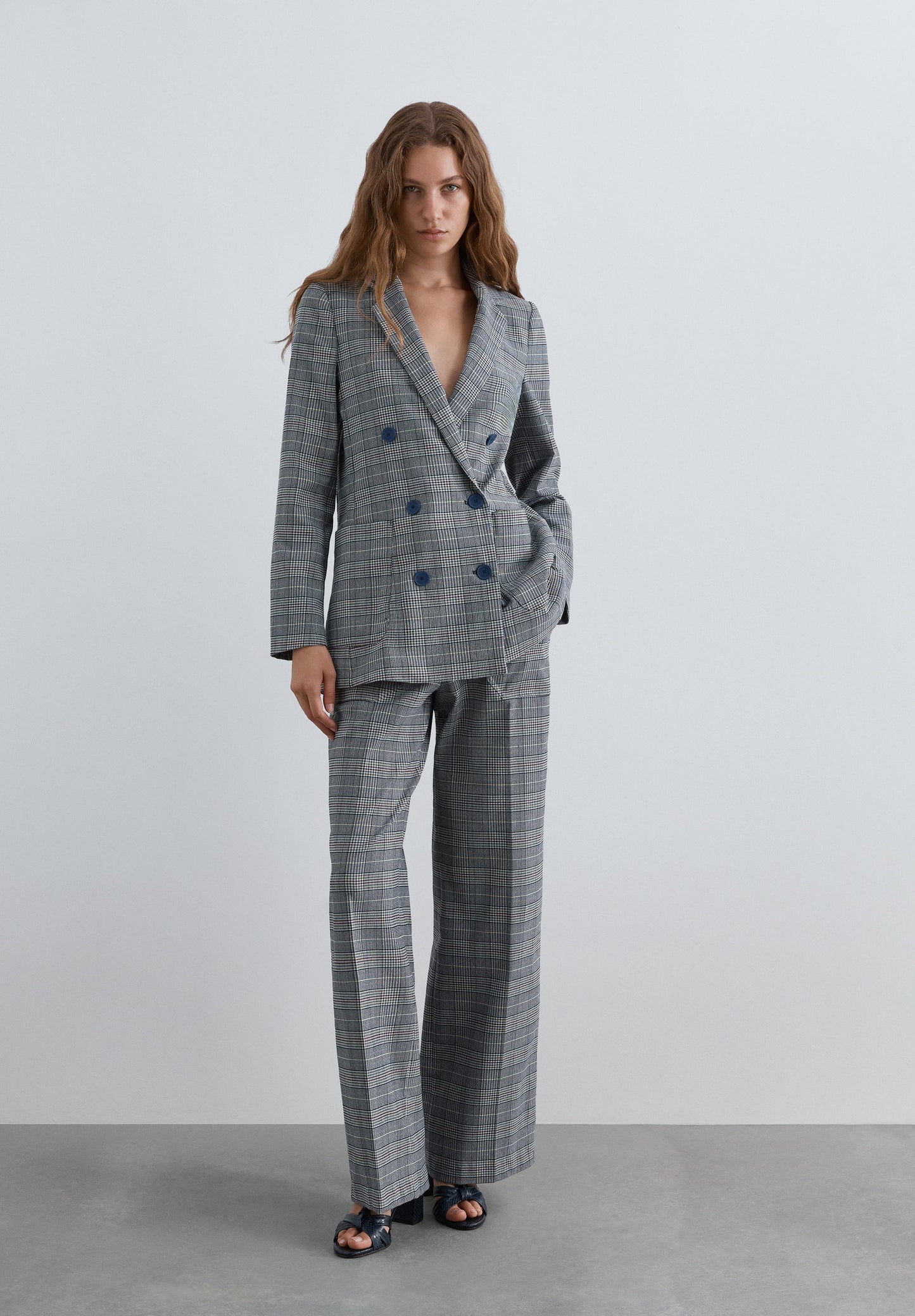 DOUBLE-BREASTED CHECK BLAZER