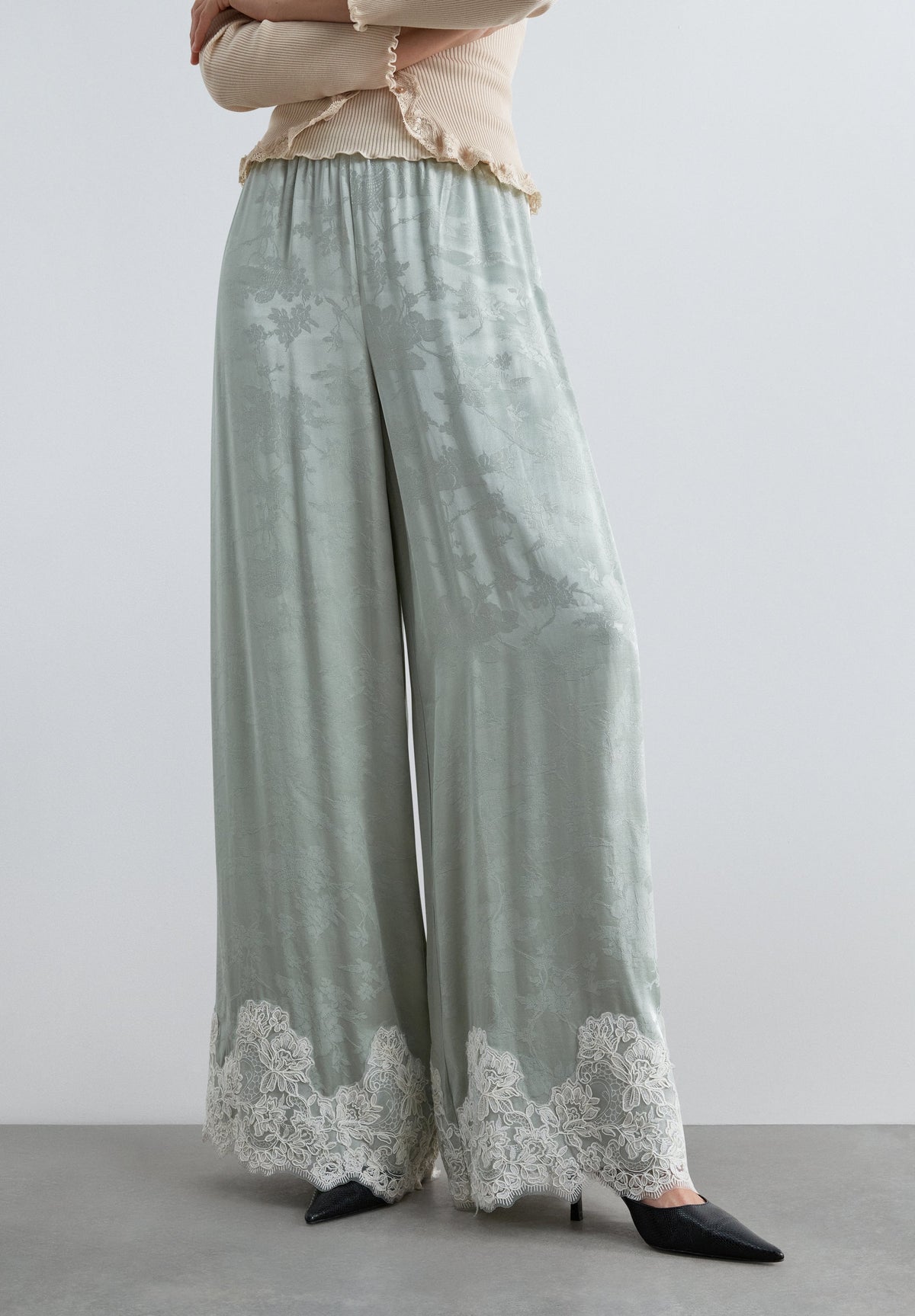 JACQUARD TROUSERS WITH AND LACE